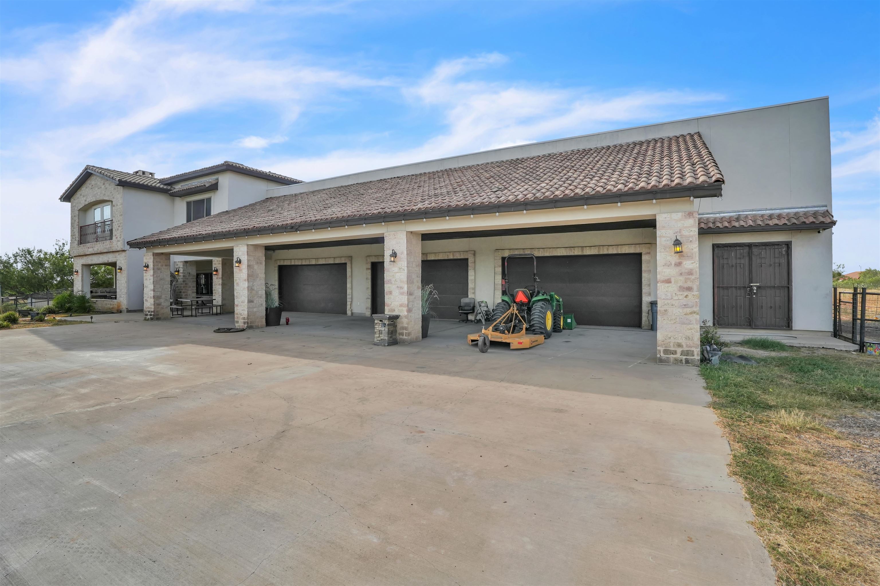 304 Tomcat Ln.