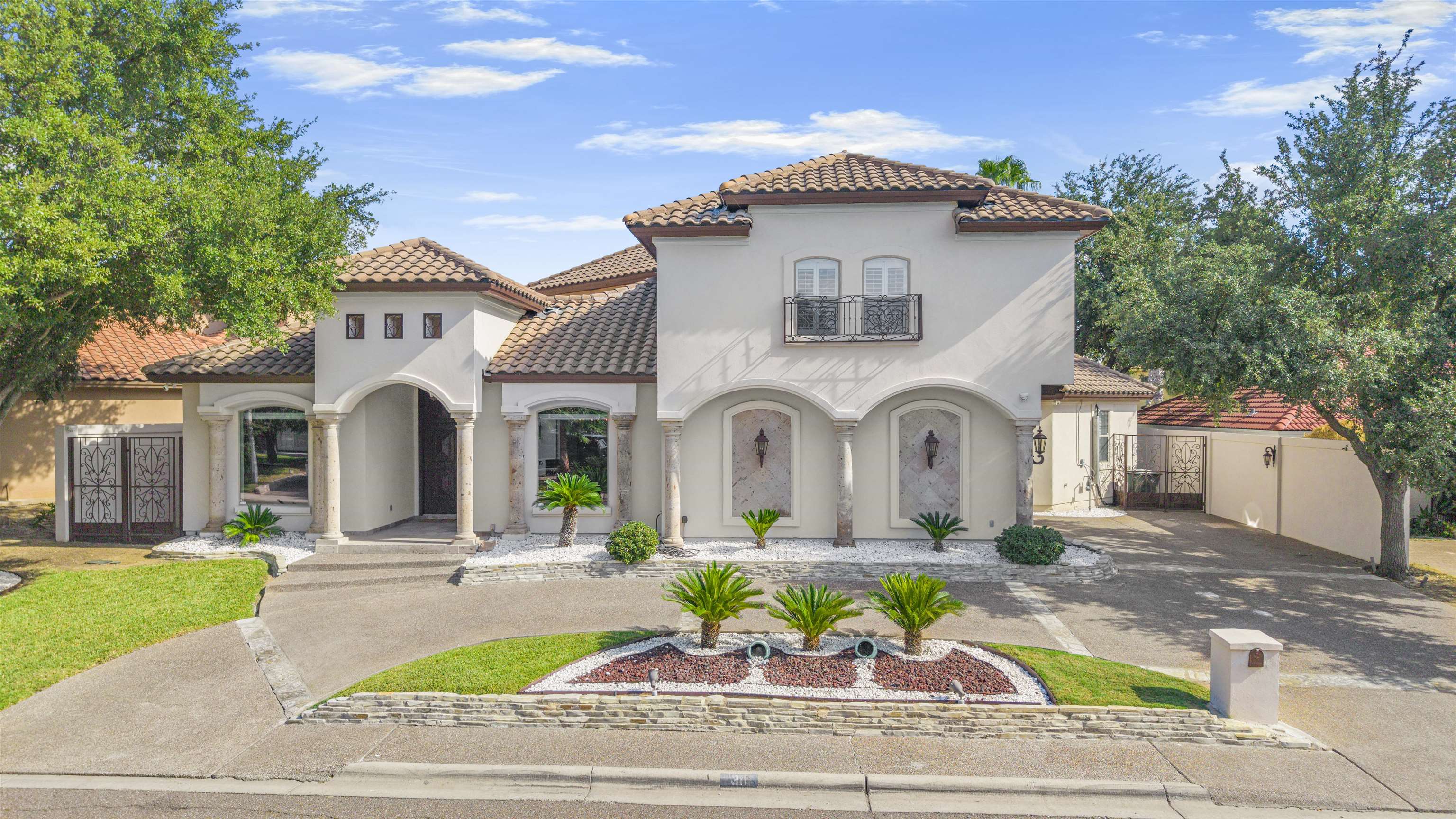 311 Latour Dr