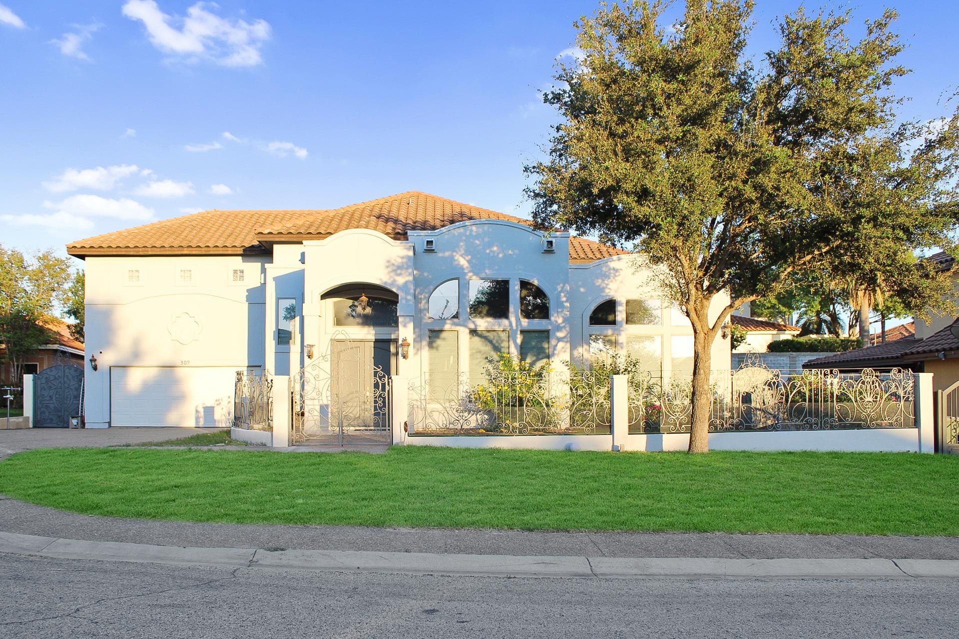 309 Lake Kariba Ct