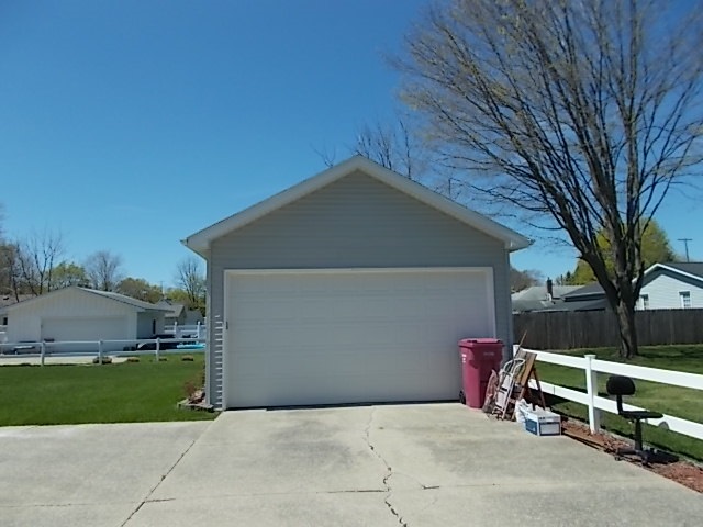 565 Abbott Owosso Mi 48867 Homessoldbydonna Com