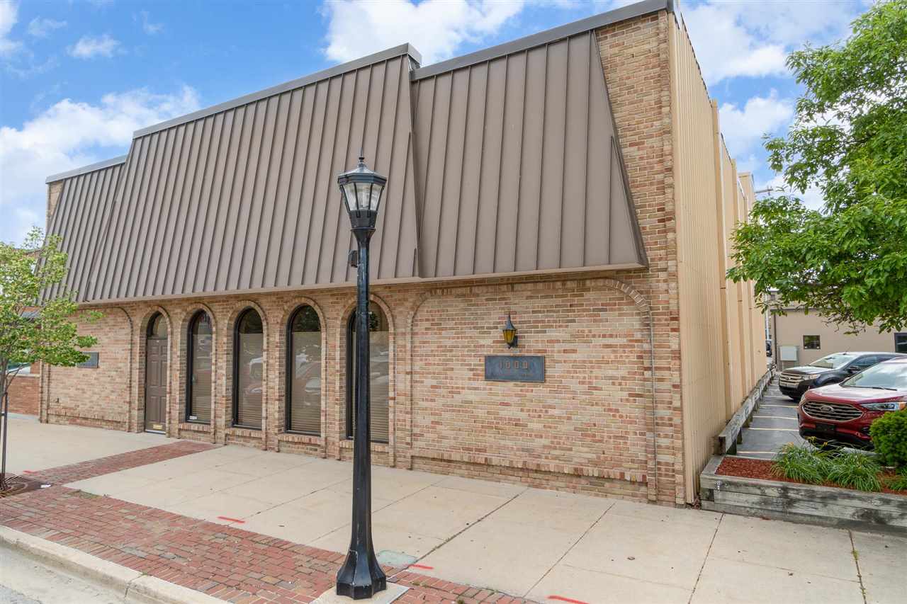 1009 Washington Ayre Rhinehart Bay