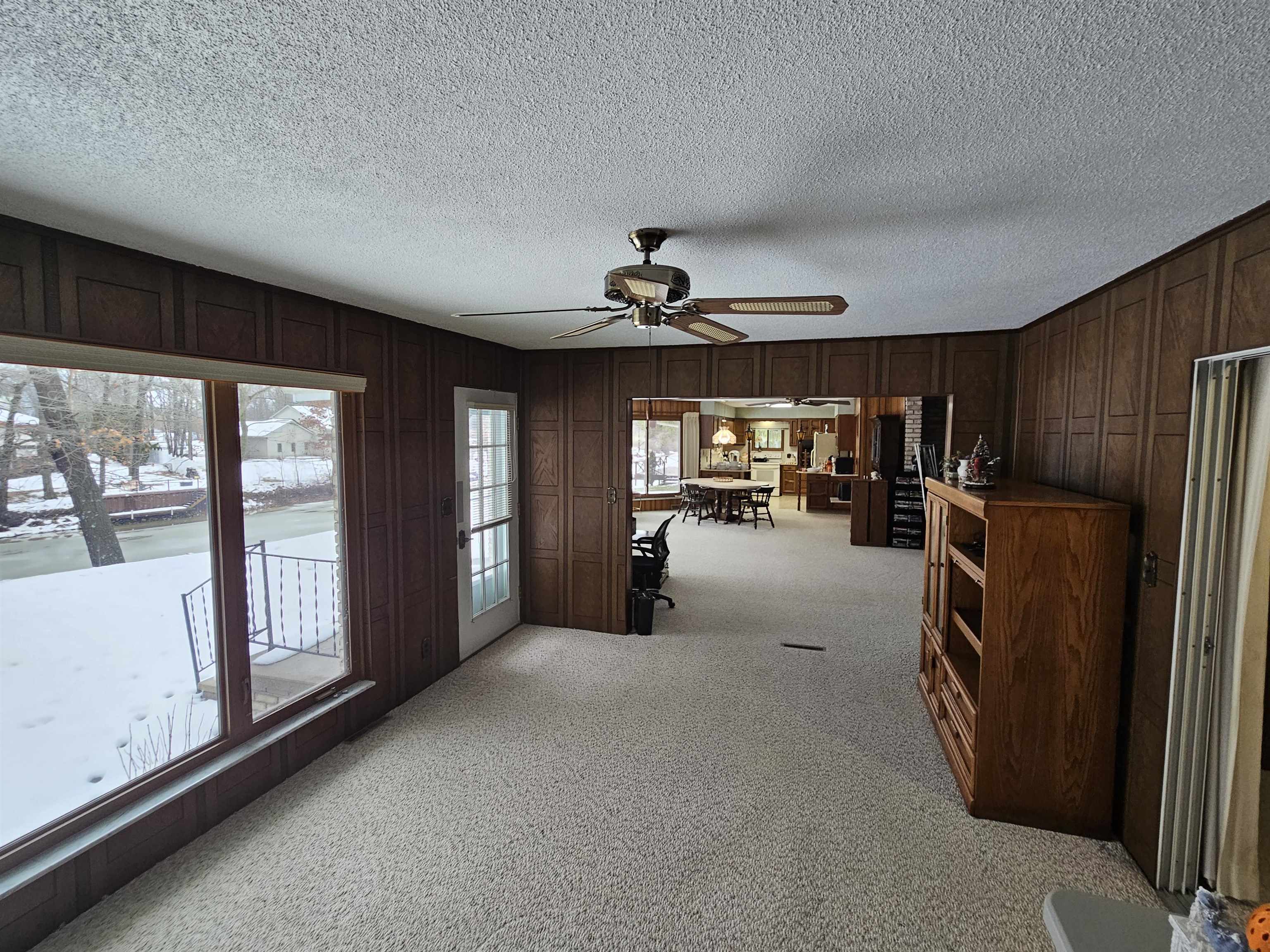 2827 E River Drive Ayre Rhinehart Bay