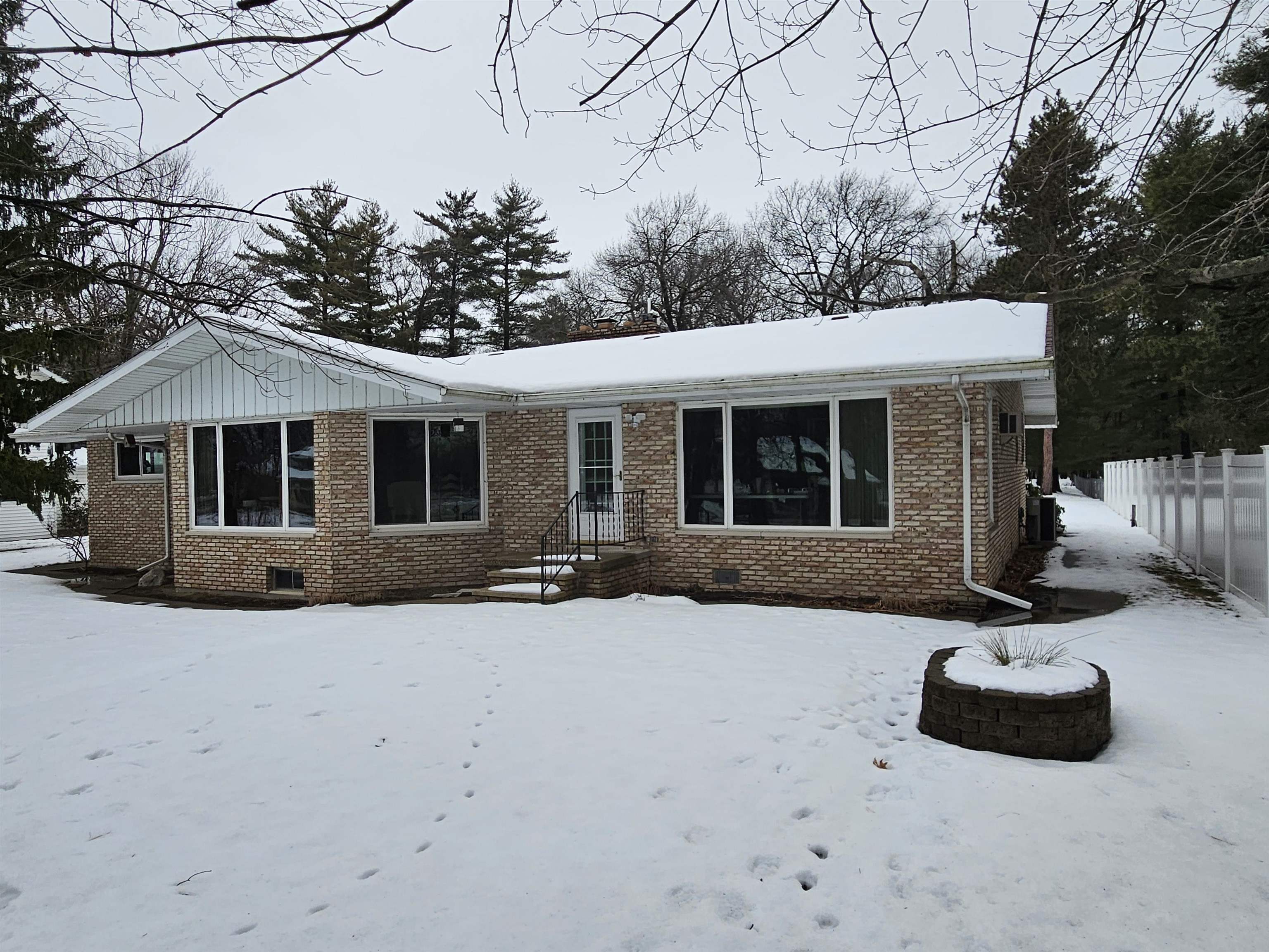 2827 E River Drive Ayre Rhinehart Bay