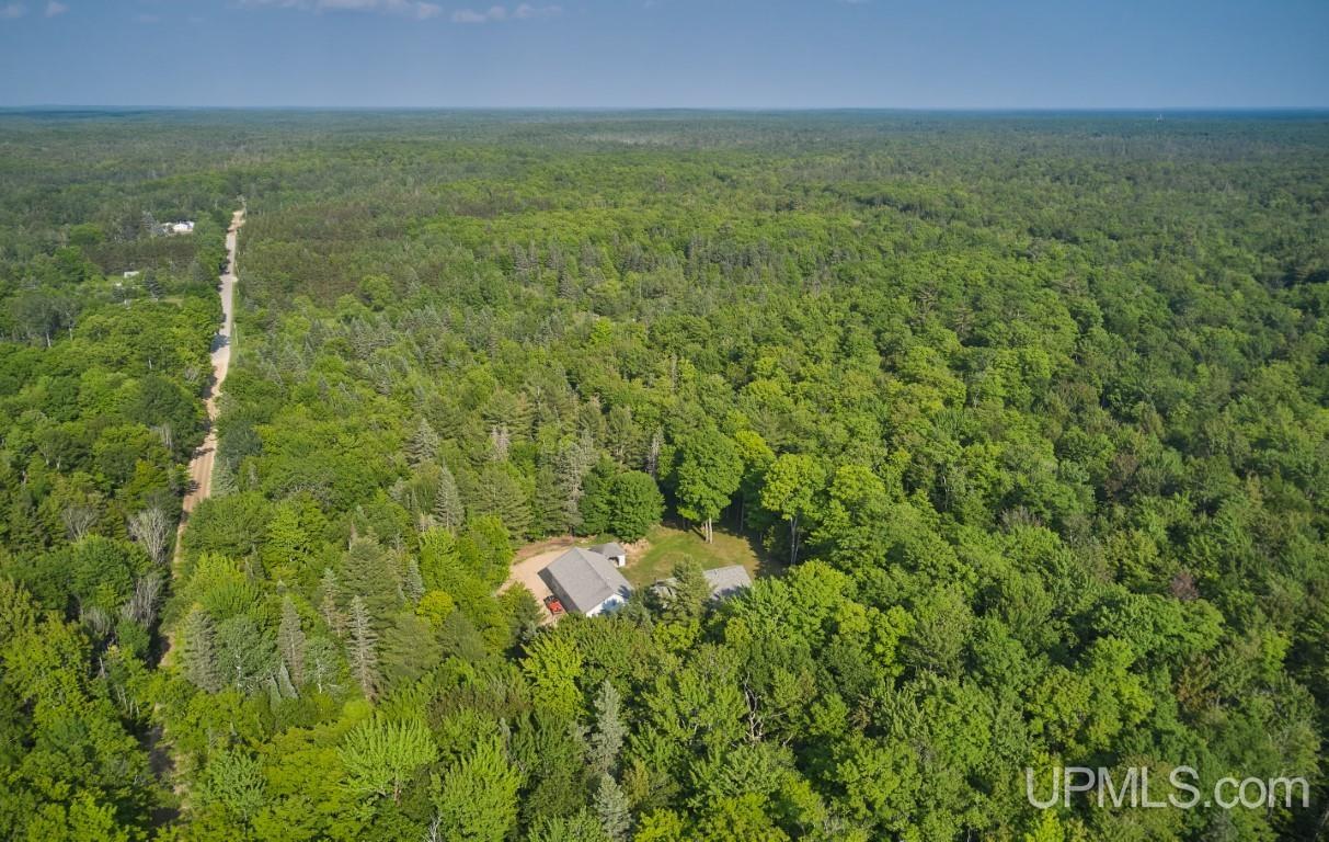 Photo # for Listing #50137441 in Munising