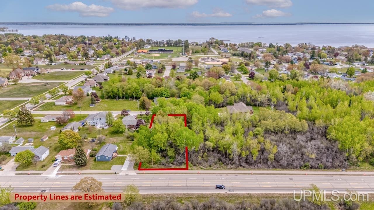 Homes for sale in Escanaba, MI | 1930 S 22Nd St, Escanaba, MI 49829 | MLS# 50141692