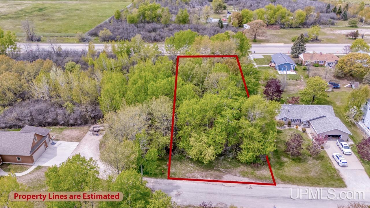 Homes for sale in Escanaba, MI | 1930 S 22Nd St, Escanaba, MI 49829 | MLS# 50141692