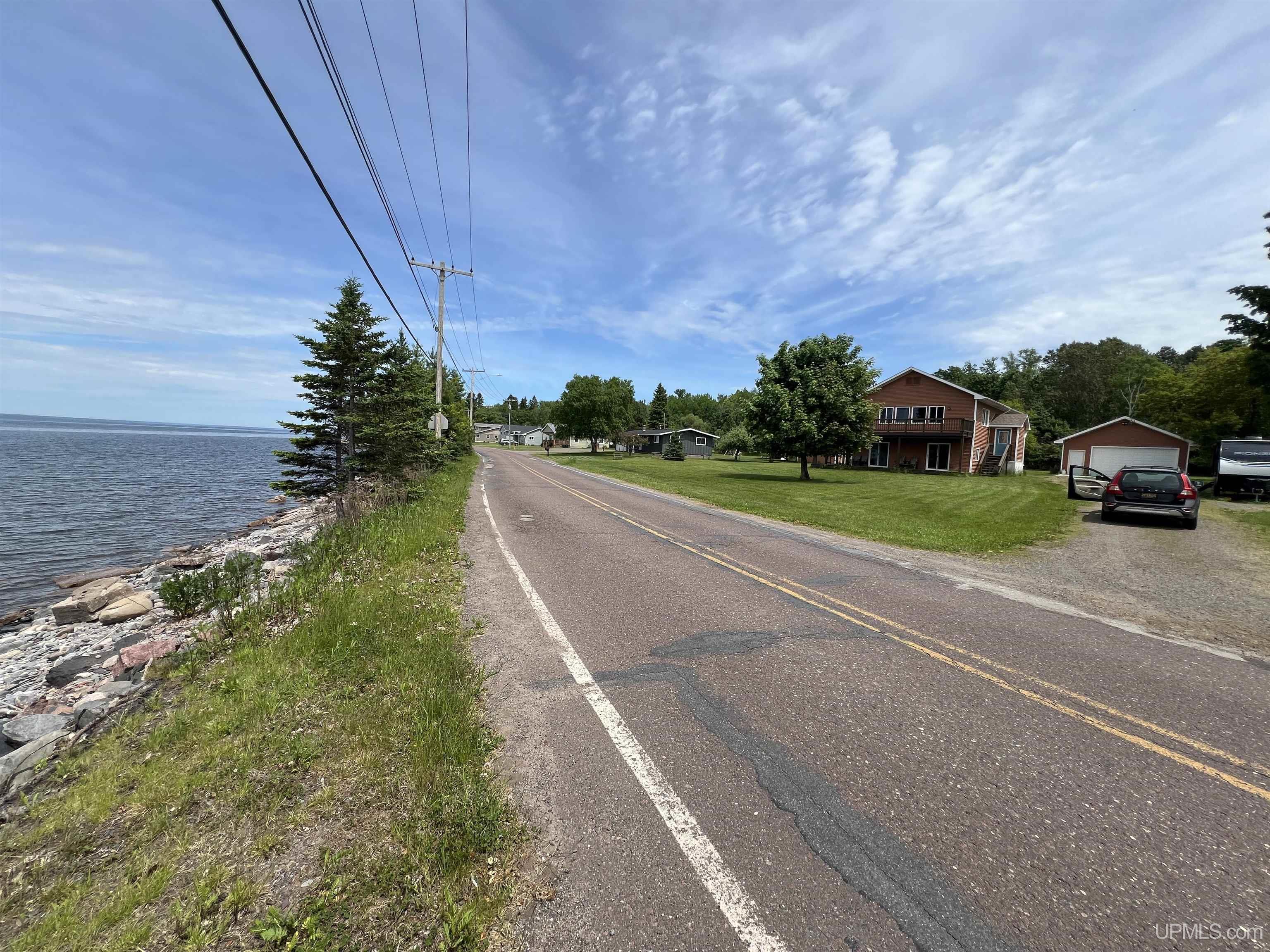 Homes for sale in L'anse, MI | 931 Bayshore Rd, L'anse, MI 49946 | MLS# 50145669