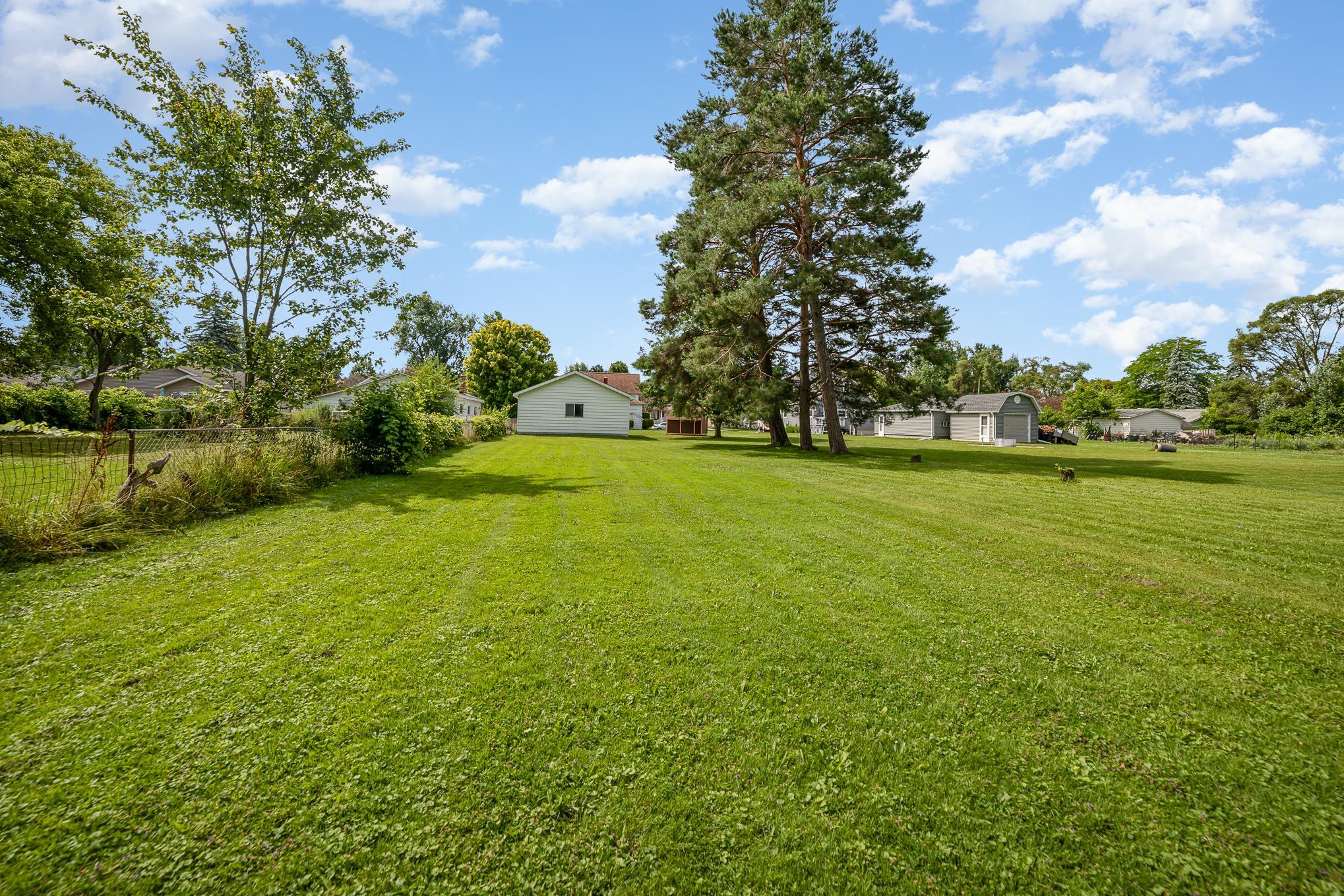 1301 Hine Street Ayre Rhinehart Bay