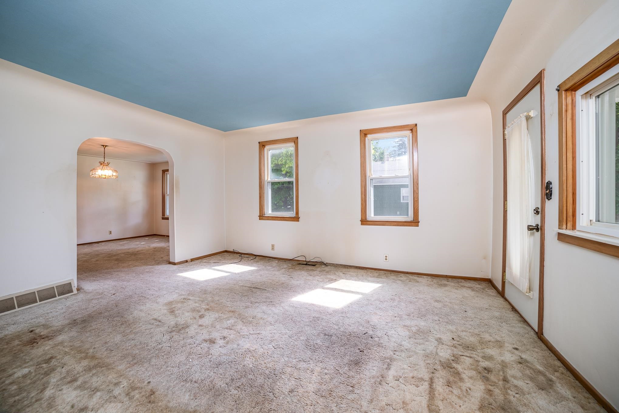 1301 Hine Street Ayre Rhinehart Bay