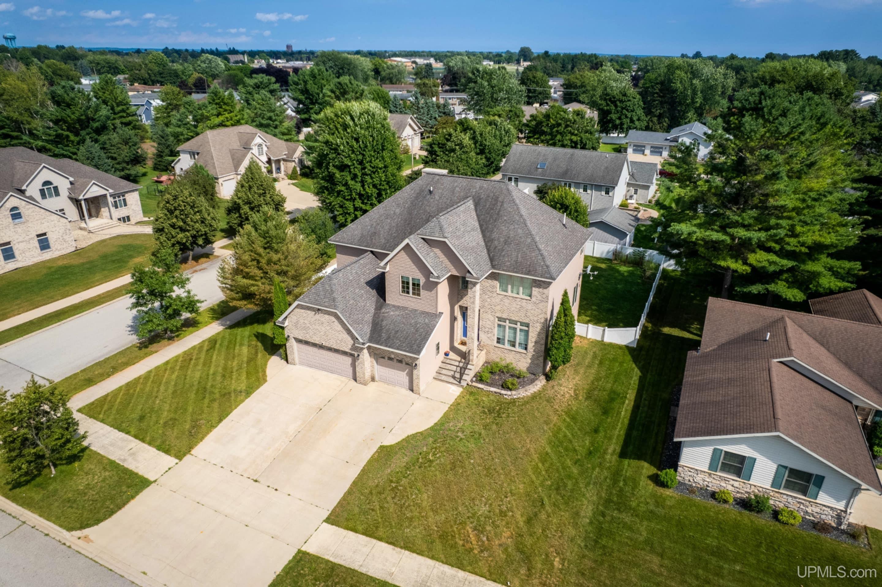 Homes for sale in Escanaba, MI | 513 S 32Nd St, Escanaba, MI 49829 | MLS# 50166006