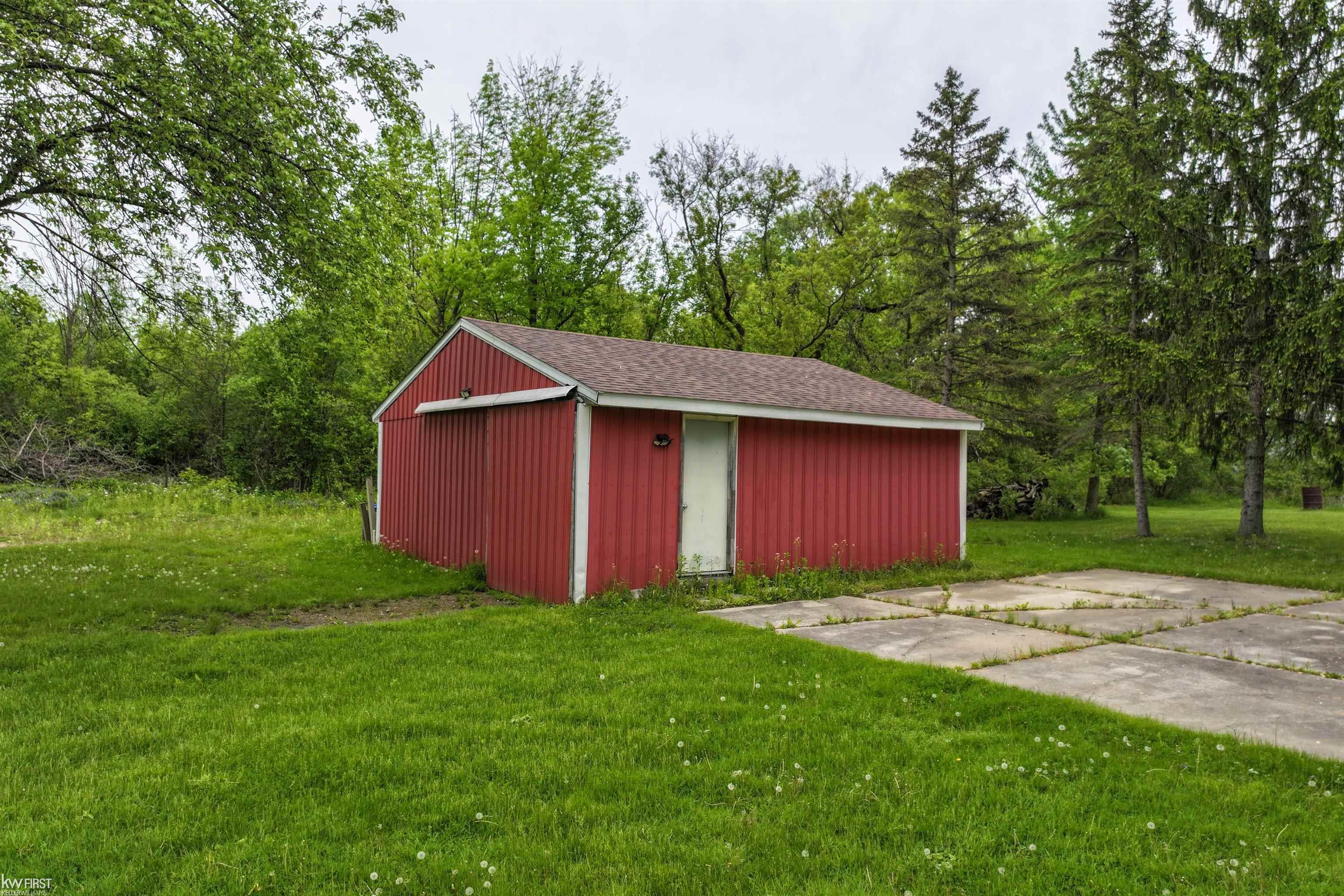 Homes for sale in Davison, MI | 7447 E Bristol Rd, Davison, MI 48423 | MLS# 50166842