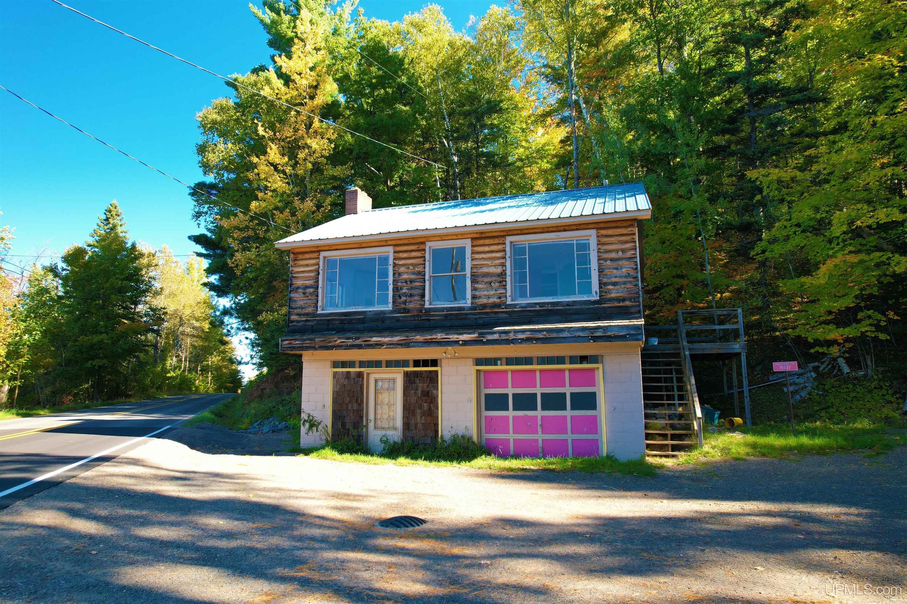 Homes for sale in L'anse, MI | 15537 Pequaming Rd, L'anse, MI 49946 | MLS# 50167917