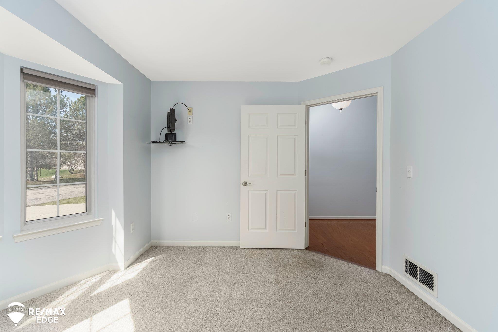 Homes for sale in Grand Blanc, MI | 4465 Maple Creek Dr, Grand Blanc, MI 48439 | MLS# 50169804