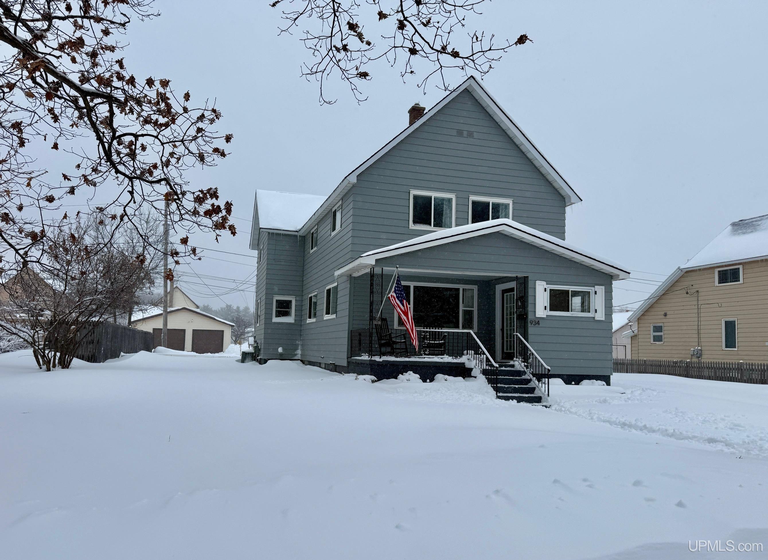 Homes for sale in Negaunee, MI | 934 Oak St, Negaunee, MI 49866 | MLS# 50170043