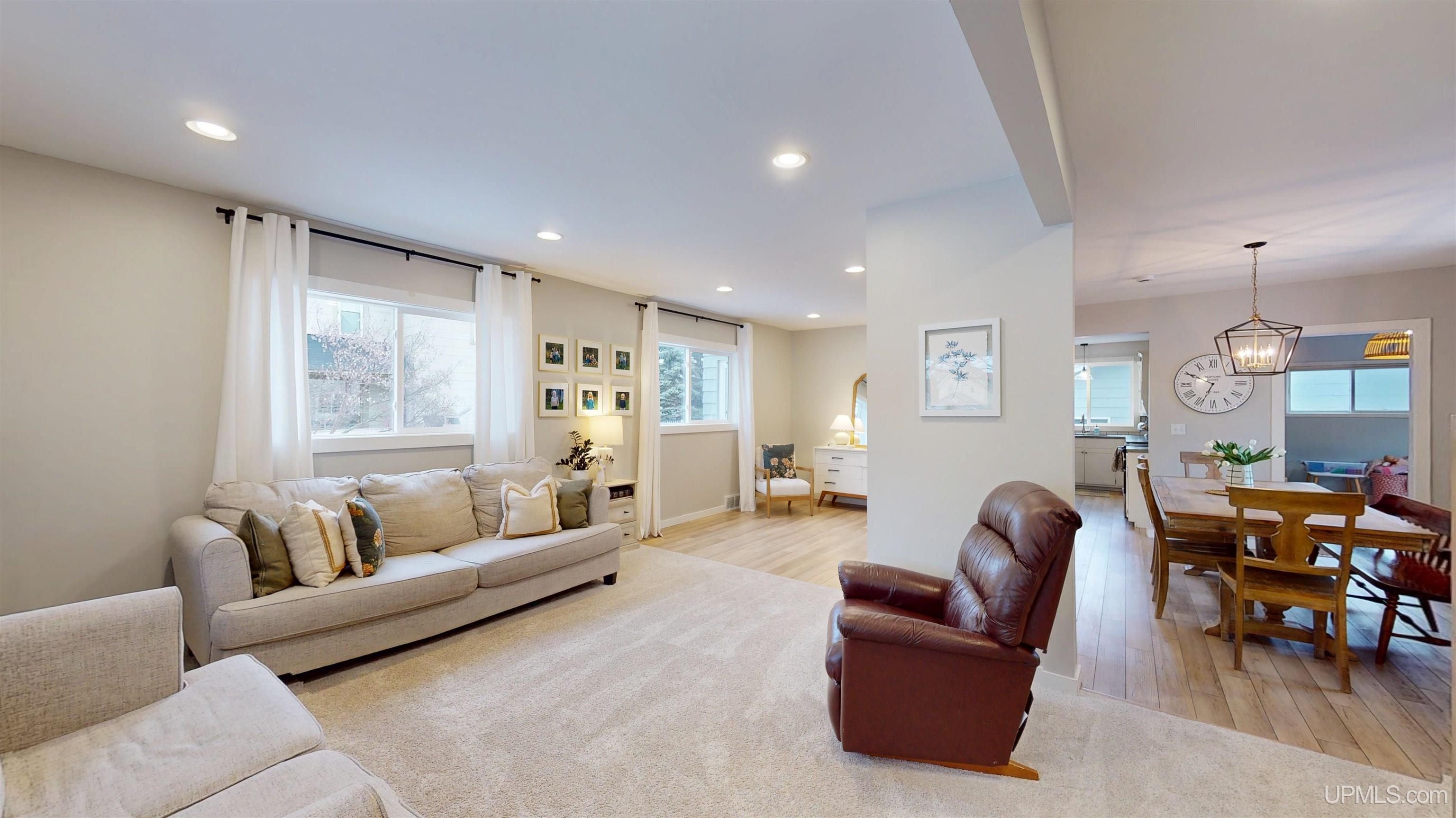 Homes for sale in Negaunee, MI | 934 Oak St, Negaunee, MI 49866 | MLS# 50170043