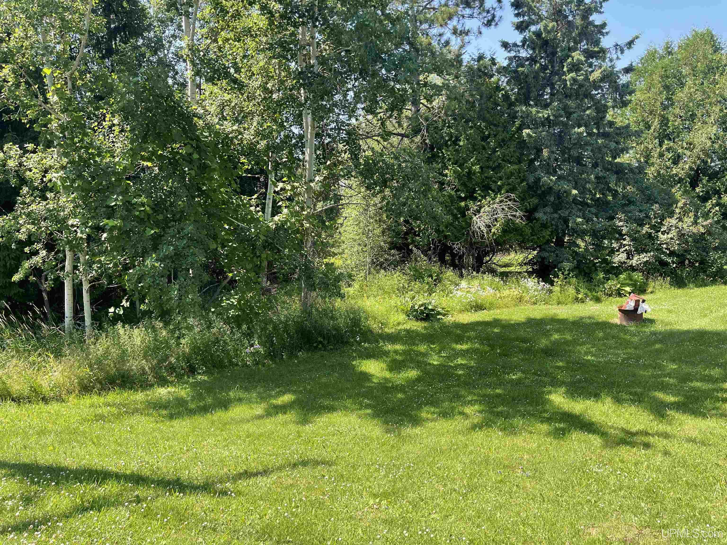 Homes for sale in Hurley, WI | 702 Cary Rd, Hurley, WI 54534 | MLS# 50170967