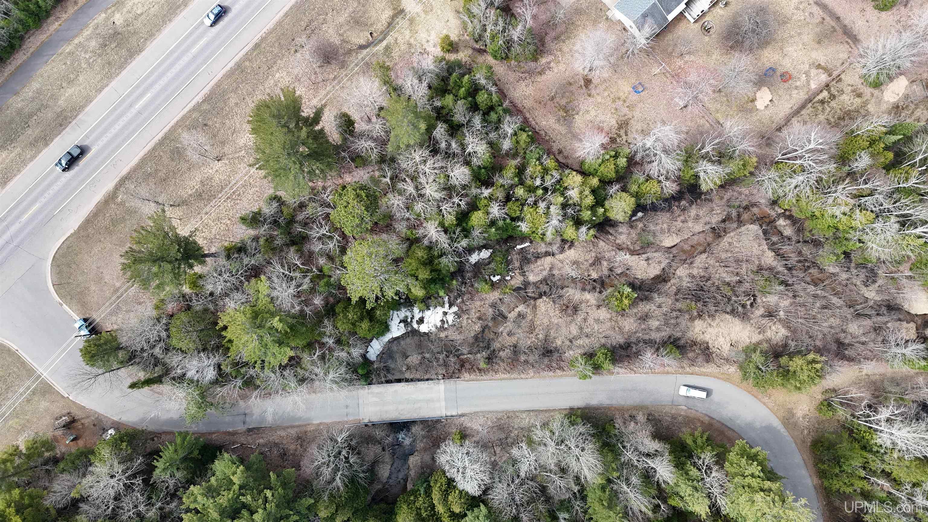 Homes for sale in Marquette, MI | 1129 E M28 Hwy, Marquette, MI 49855 | MLS# 50171017