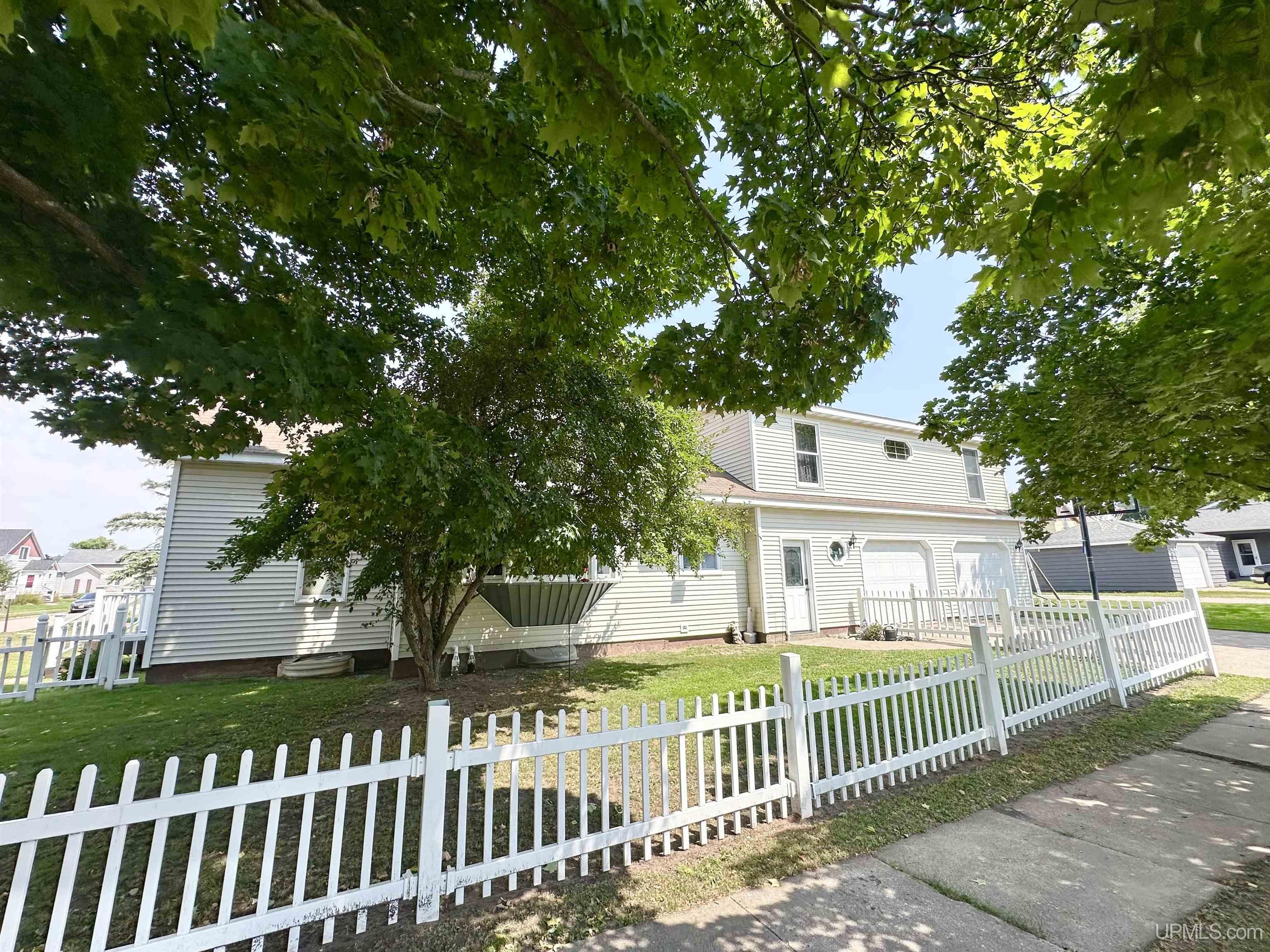 Homes for sale in Norway, MI | 302 Saginaw St, Norway, MI 49870 | MLS# 50171189