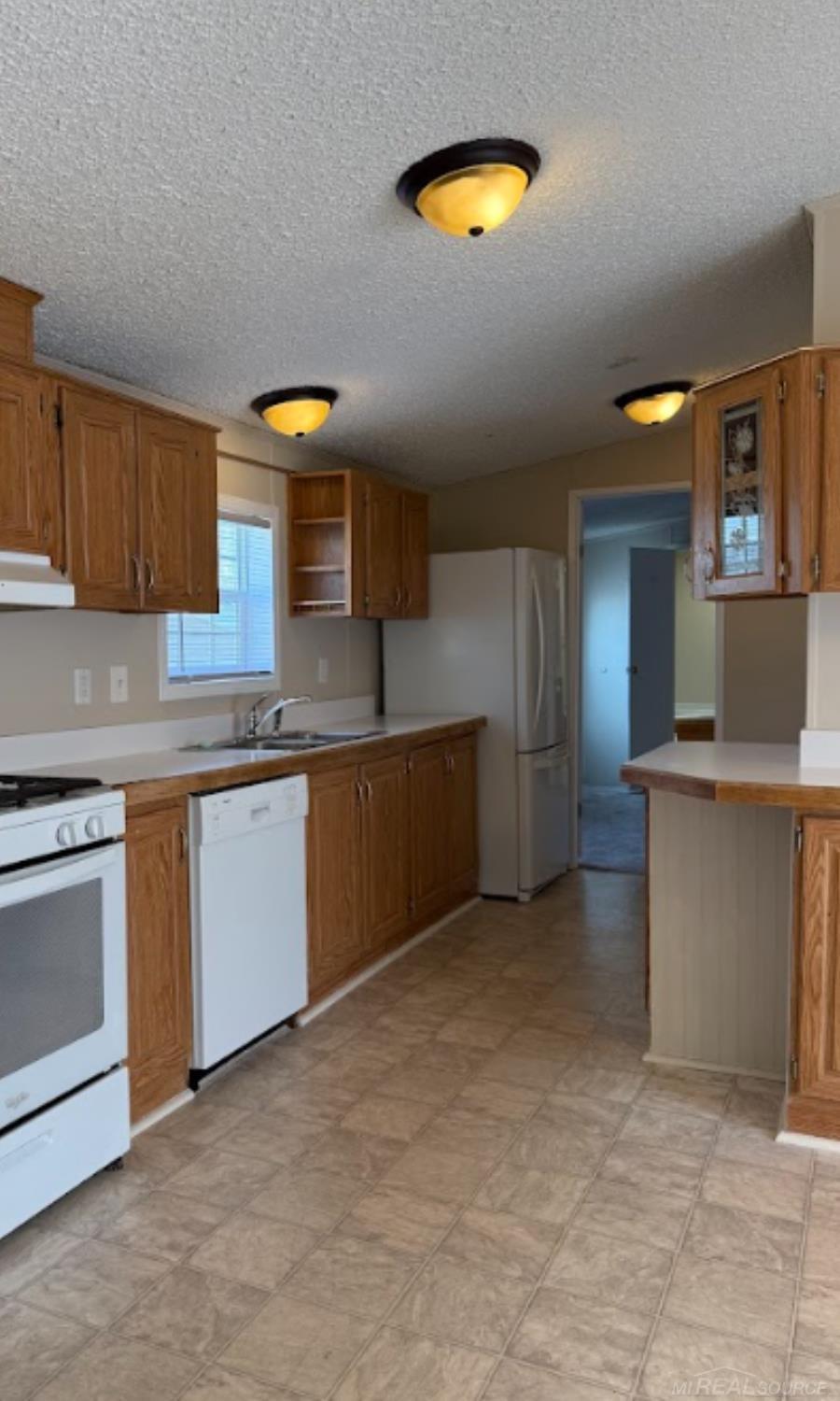 Homes for sale in Clinton Township, MI | 38010 St Tropez St, Clinton Township, MI 48038 | MLS# 50172507