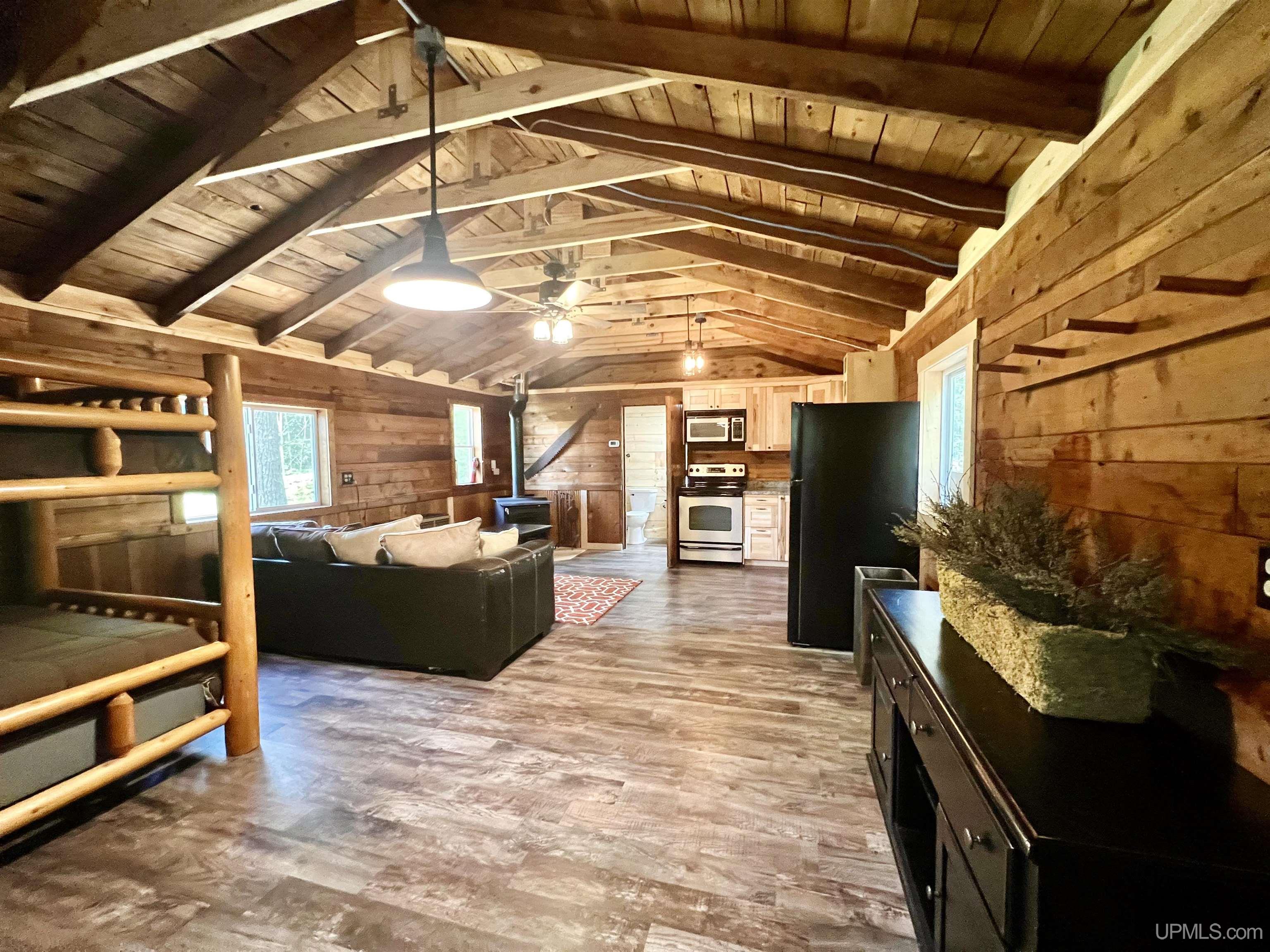 Homes for sale in Wetmore, MI | 11181 42Nd Rd, Wetmore, MI 49895 | MLS# 50172842