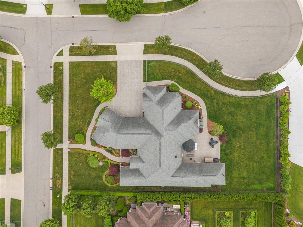 Homes for sale in Clinton Township, MI | 36270 Vita Bella Dr, Clinton Township, MI 48035 | MLS# 50174589