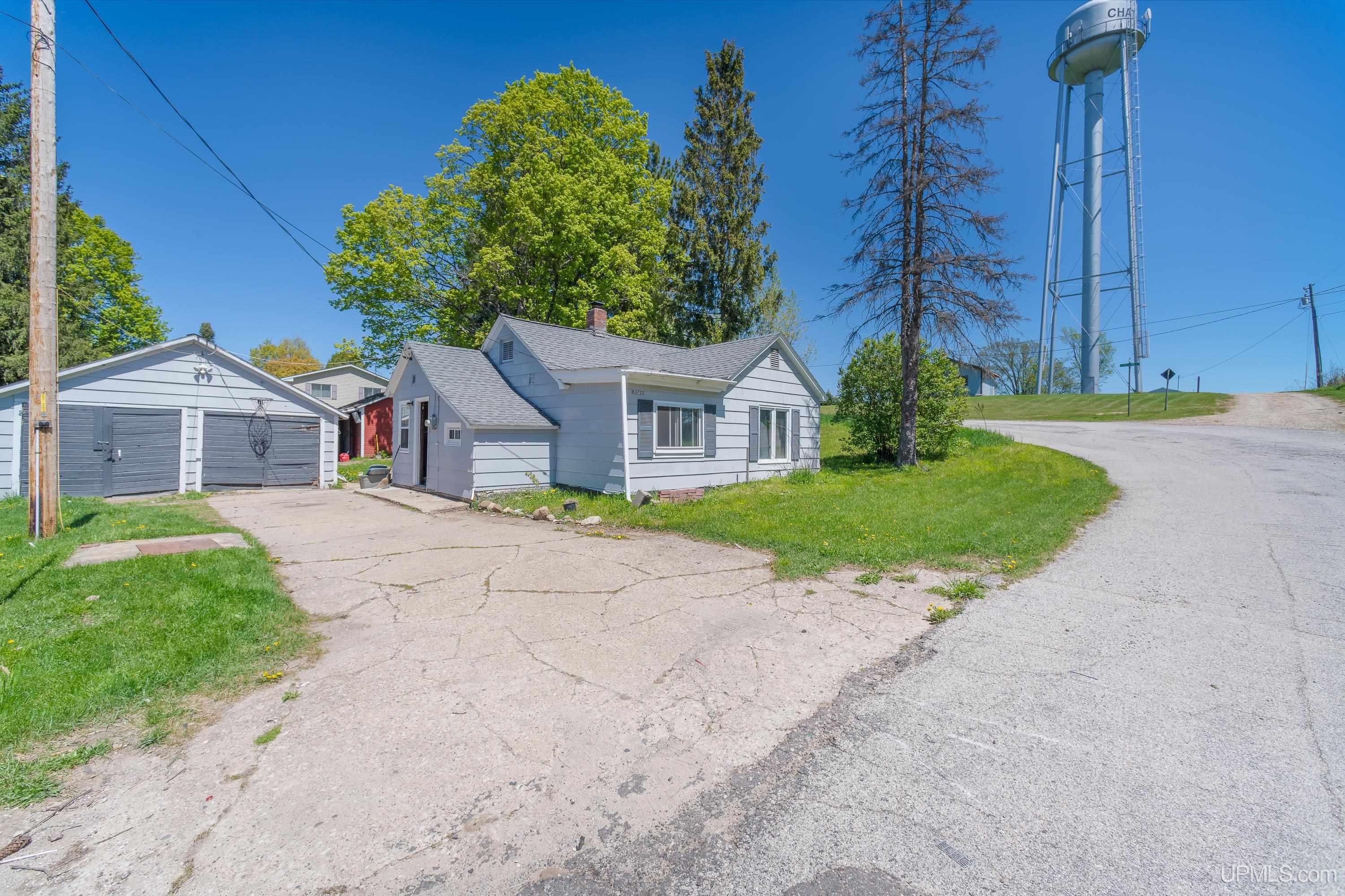 Homes for sale in Chatham, MI | 3722 E Onota St, Chatham, MI 49816 | MLS# 50176134