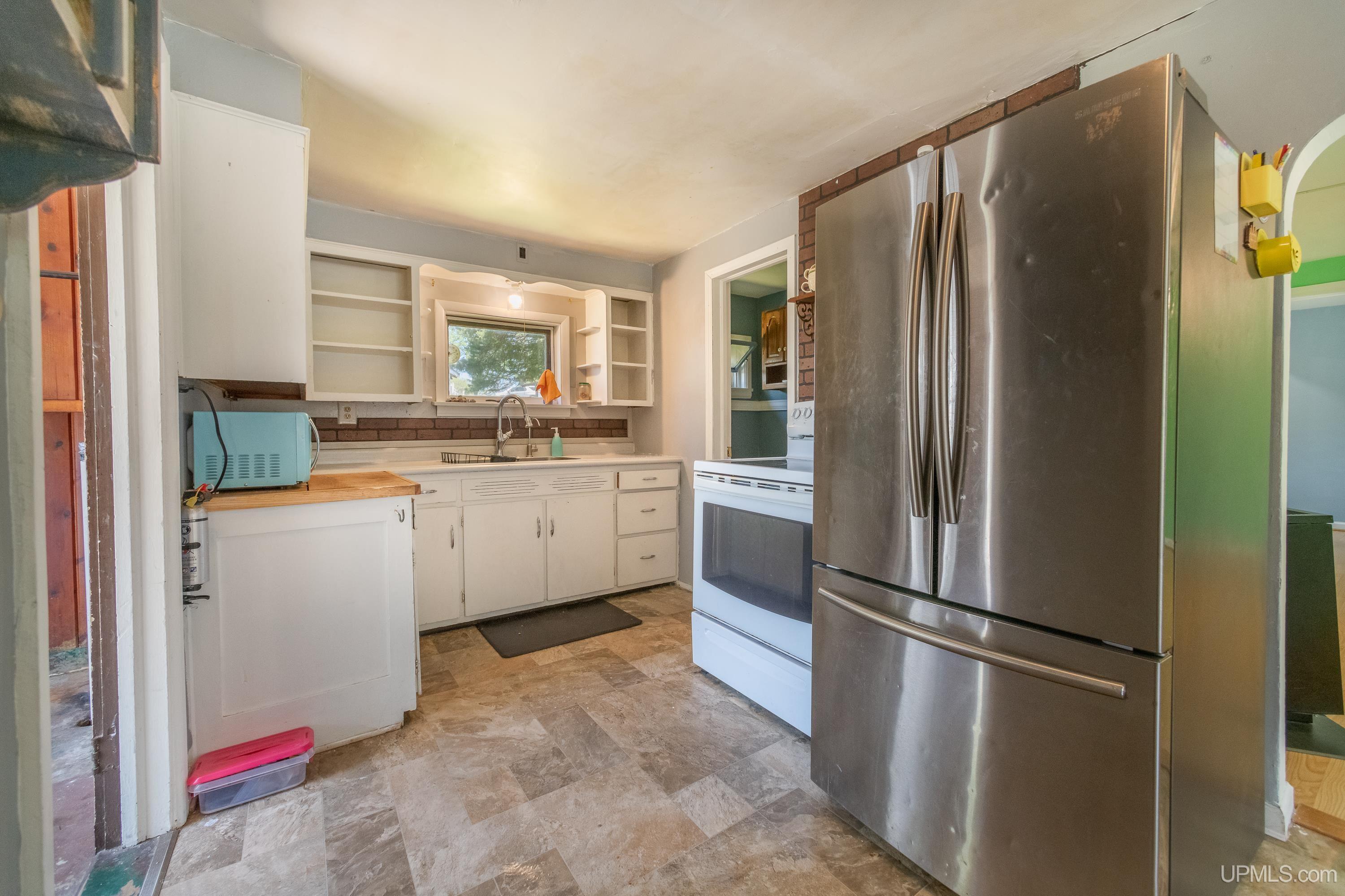 Homes for sale in Chatham, MI | 3722 E Onota St, Chatham, MI 49816 | MLS# 50176134