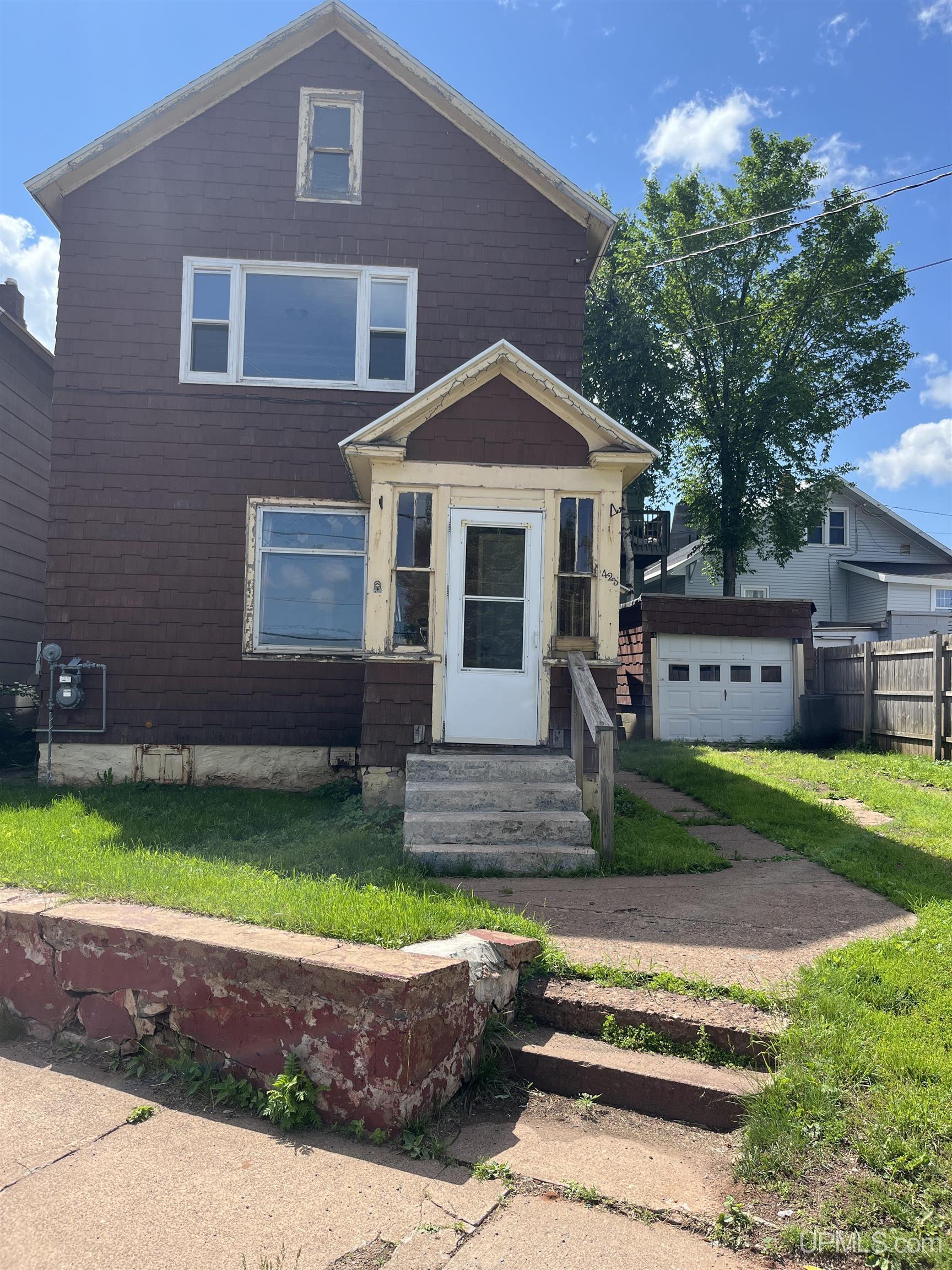 Homes for sale in Ishpeming, MI | 423 W Euclid St, Ishpeming, MI 49849 | MLS# 50177137