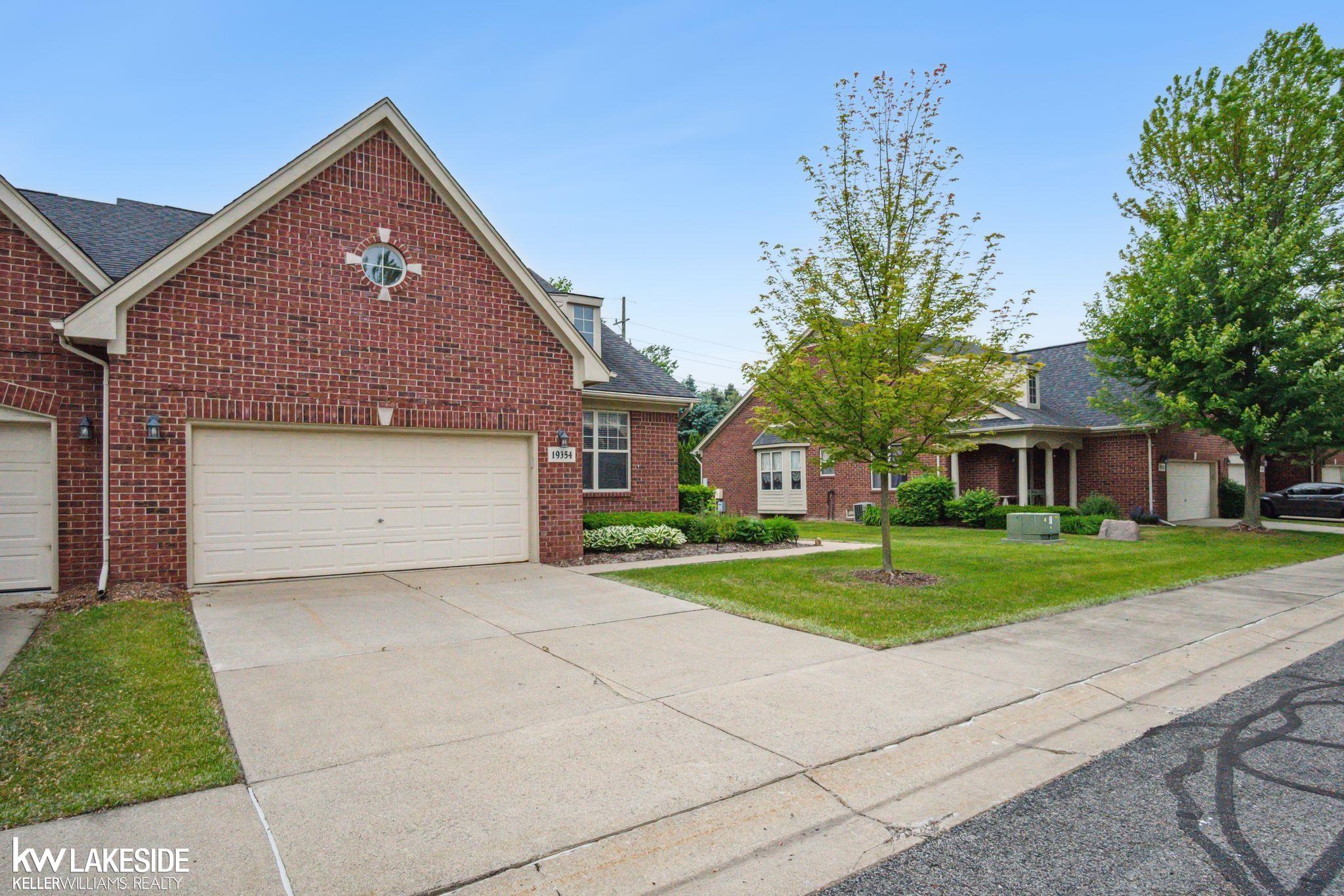 Homes for sale in Clinton Township, MI | 19354 Acorn Ln, Clinton Township, MI 48038 | MLS# 50177917