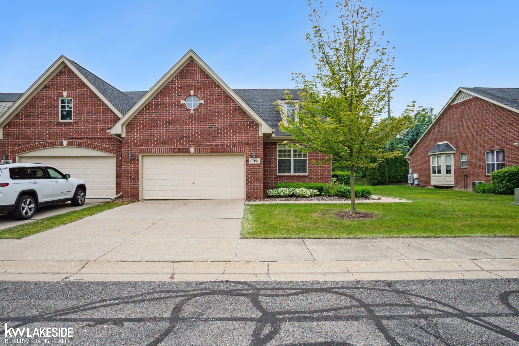 Homes for sale in Clinton Township, MI | 19354 Acorn Ln, Clinton Township, MI 48038 | MLS# 50177917