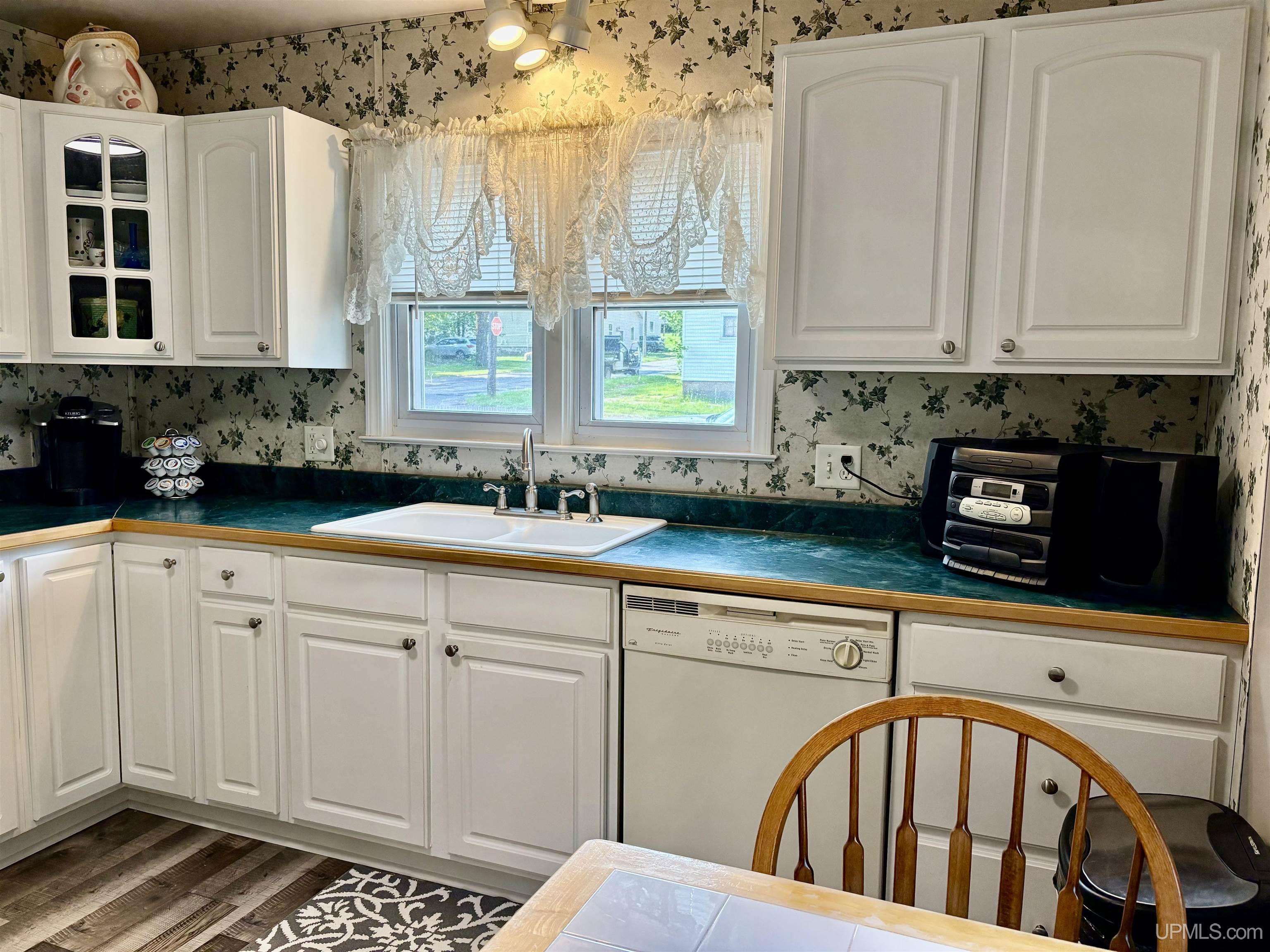 Homes for sale in Bessemer, MI | 318 S Moore St, Bessemer, MI 49911 | MLS# 50178168