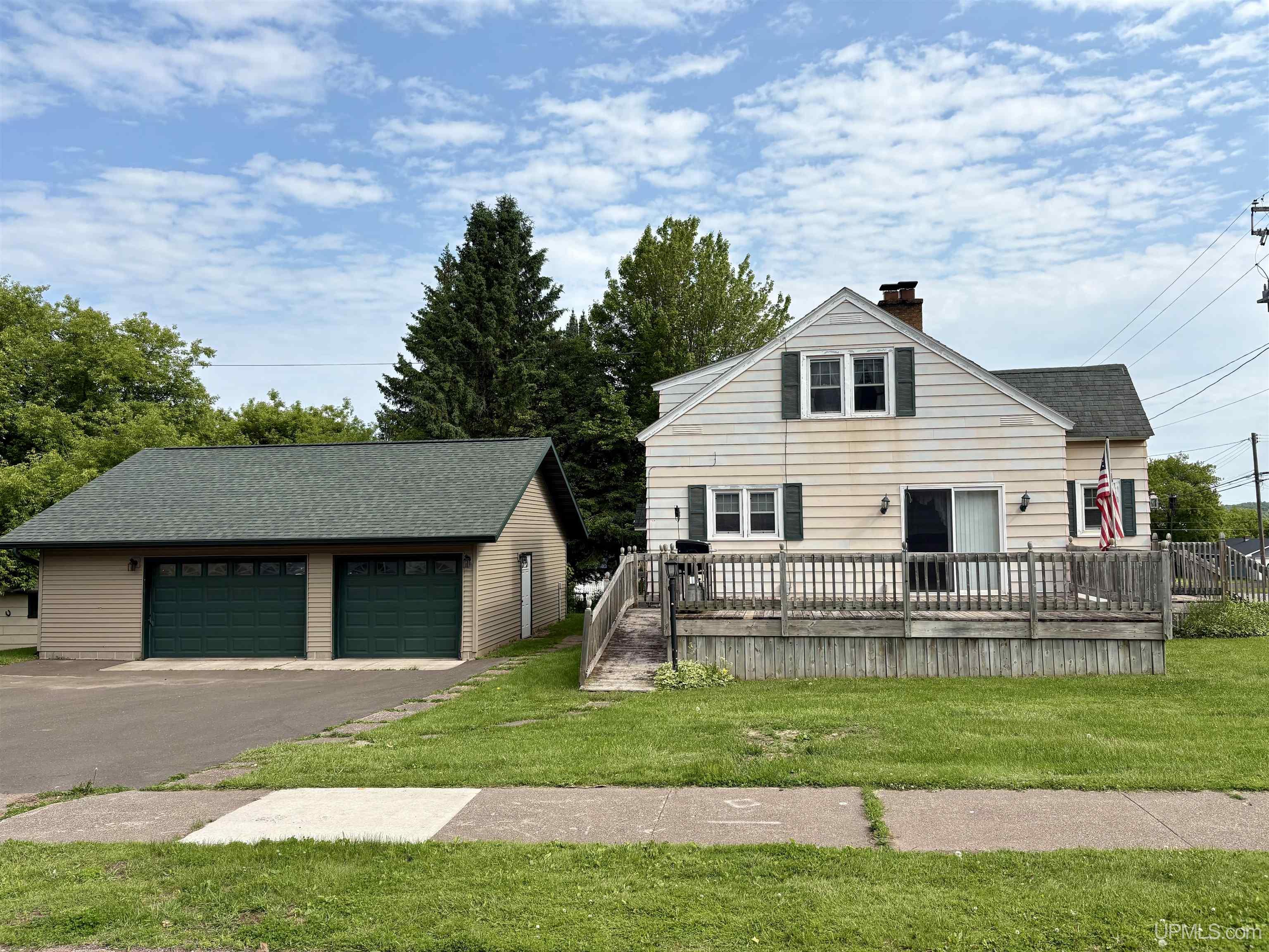 Homes for sale in Bessemer, MI | 318 S Moore St, Bessemer, MI 49911 | MLS# 50178168