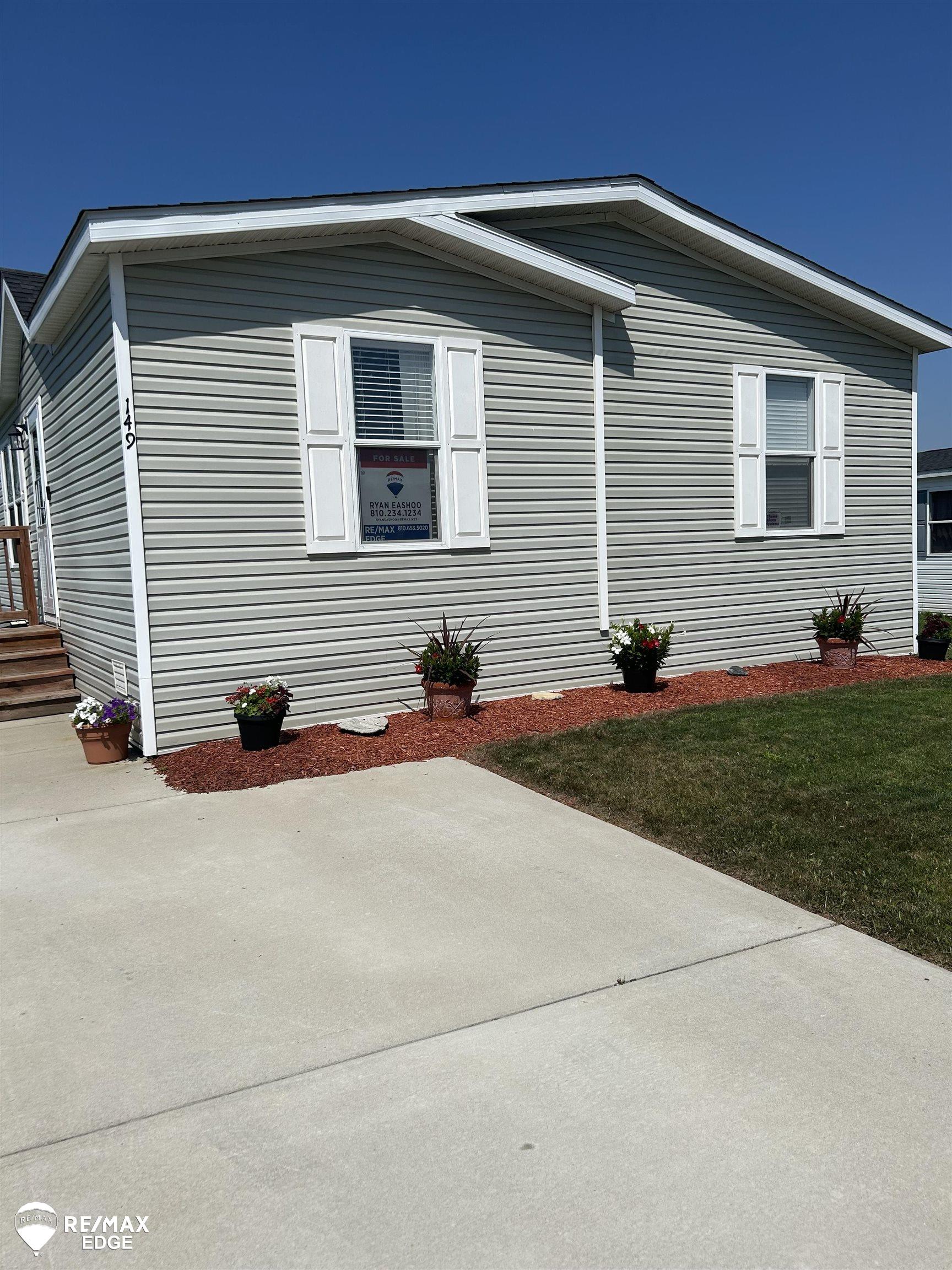 Homes for sale in Davison, MI | 149 W Chestnut Cir, Davison, MI 48423 | MLS# 50178326