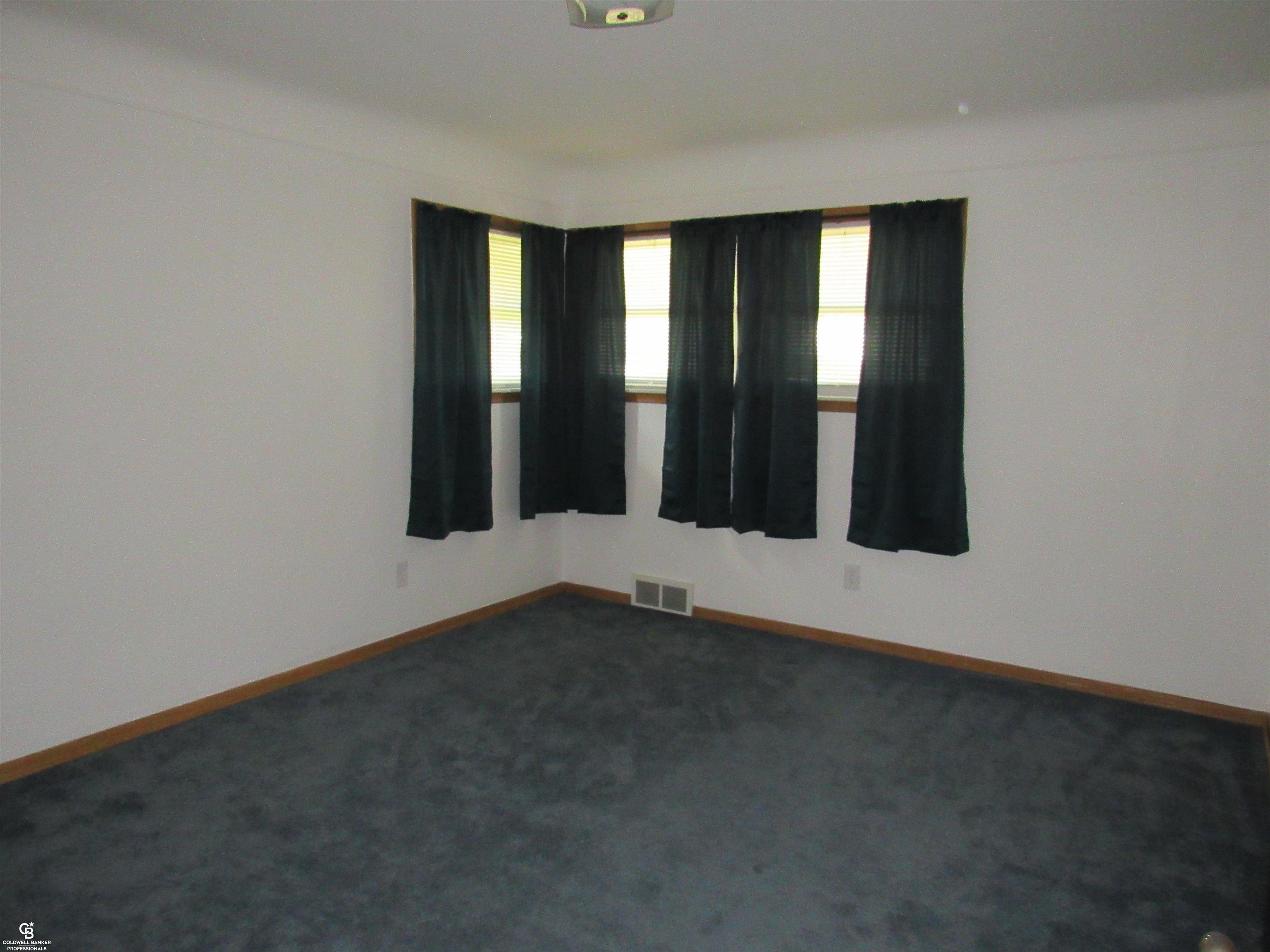 Homes for sale in Warren, MI | 32900 Knapp Ave, Warren, MI 48093 | MLS# 50178497