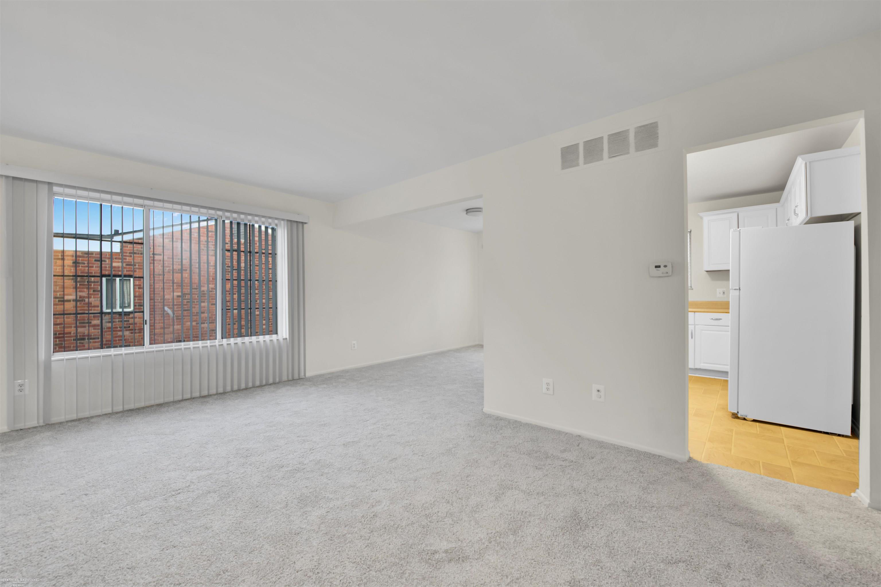 Homes for sale in Warren, MI | 29356 Hoover Rd, Warren, MI 48093 | MLS# 50178673