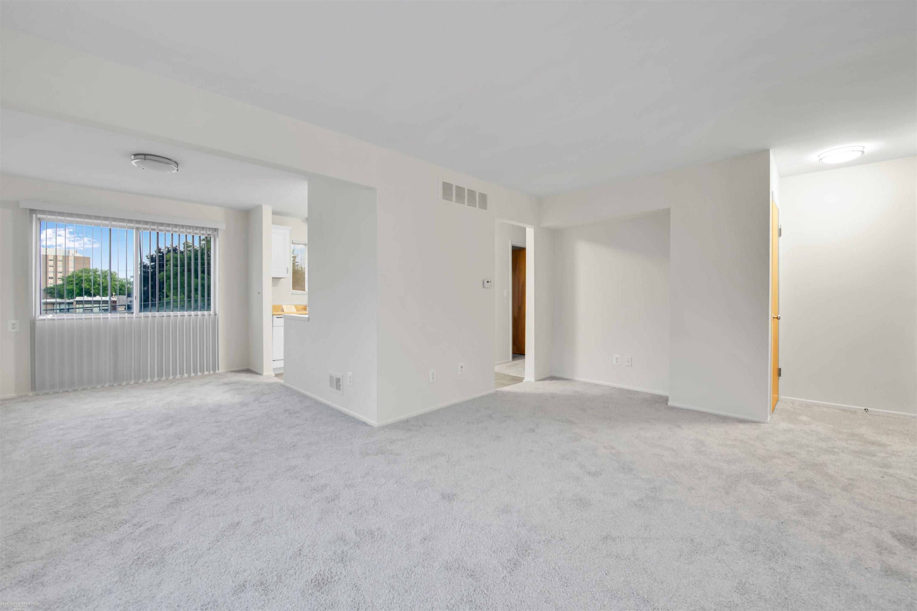 Homes for sale in Warren, MI | 29356 Hoover Rd, Warren, MI 48093 | MLS# 50178673