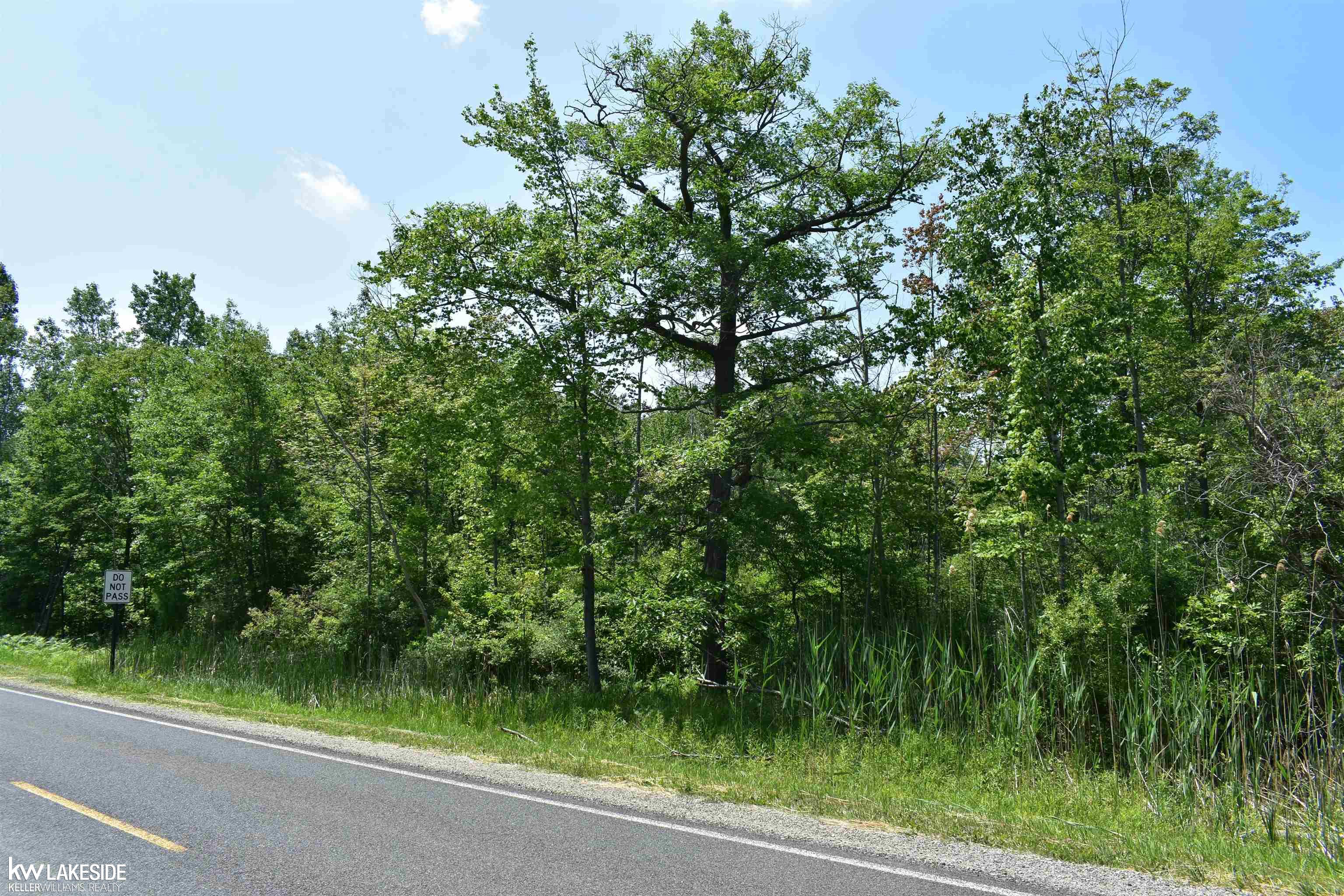 Homes for sale in Port Austin, MI | 6789 Oak Beach Rd, Port Austin, MI 48467 | MLS# 50178703