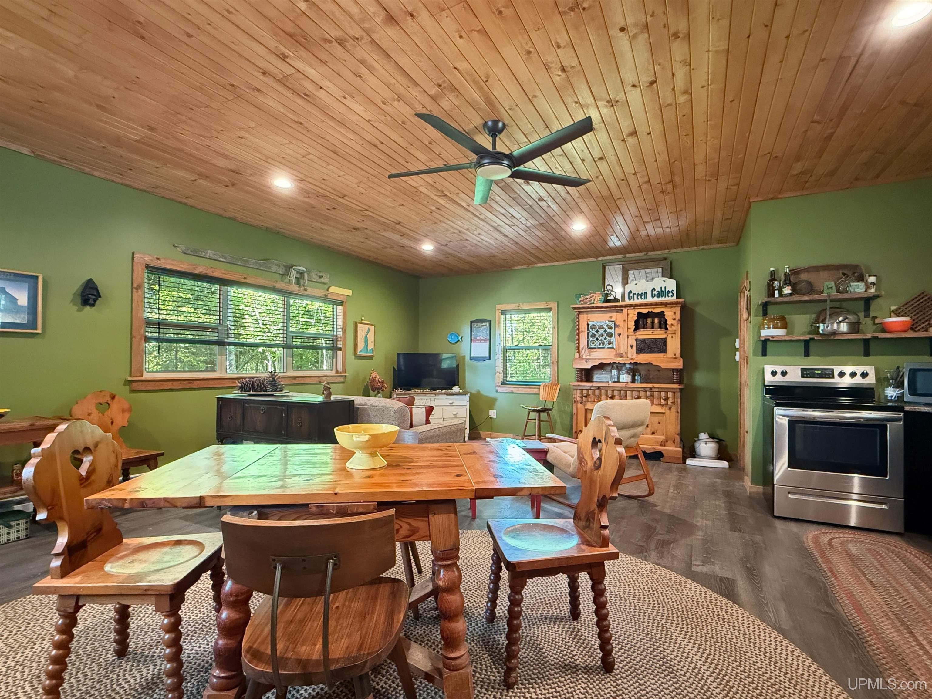 Homes for sale in Cedar River, MI | N9650 24Th Ln, Cedar River, MI 49887 | MLS# 50179675