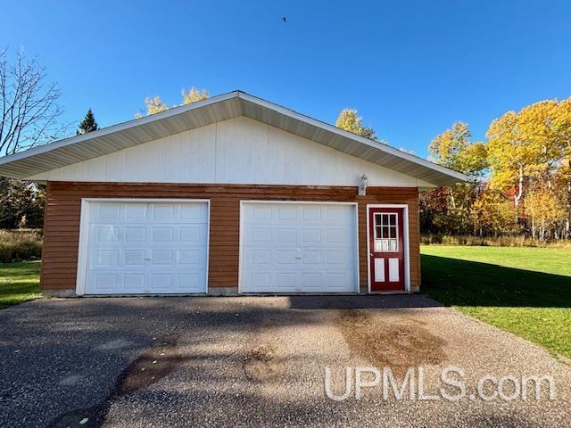 Homes for sale in Marquette, MI | 5755 Co Rd 550 Hwy, Marquette, MI 49855 | MLS# 50180534