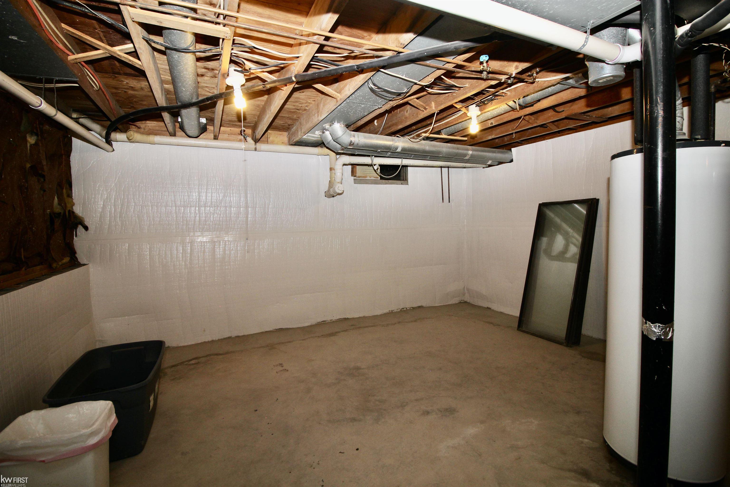 Homes for sale in Flushing, MI | 6355 Mckinley Rd, Flushing, MI 48433 | MLS# 50180928