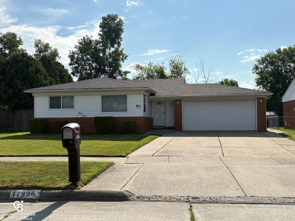 Homes for sale in Clinton Township, MI | 17996 Maybury Dr, Clinton Township, MI 48035 | MLS# 50181038