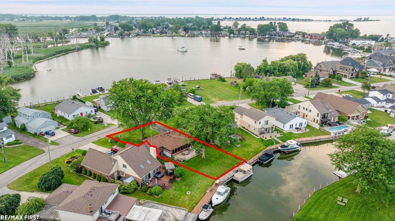 Homes for sale in Harrison Twp, MI | 38156 Huron Pointe Dr, Harrison Twp, MI 48045 | MLS# 50181207