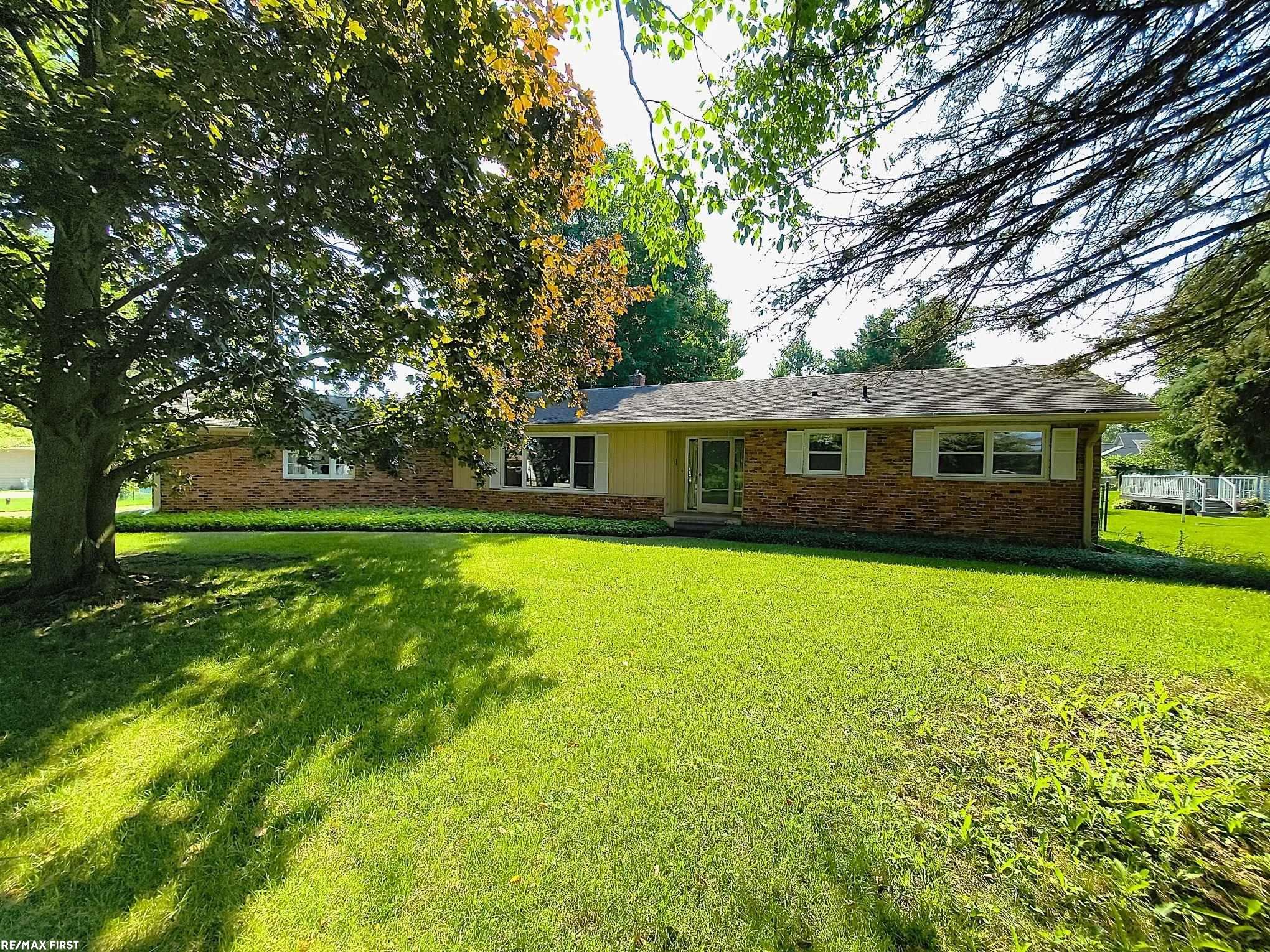 Homes for sale in North Street, MI | 3035 E Hillcrest Dr, North Street, MI 48049 | MLS# 50181252