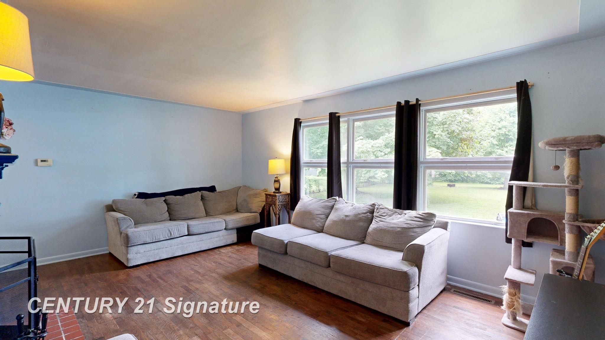 Homes for sale in Flushing, MI | 433 Crestview St, Flushing, MI 48433 | MLS# 50181425