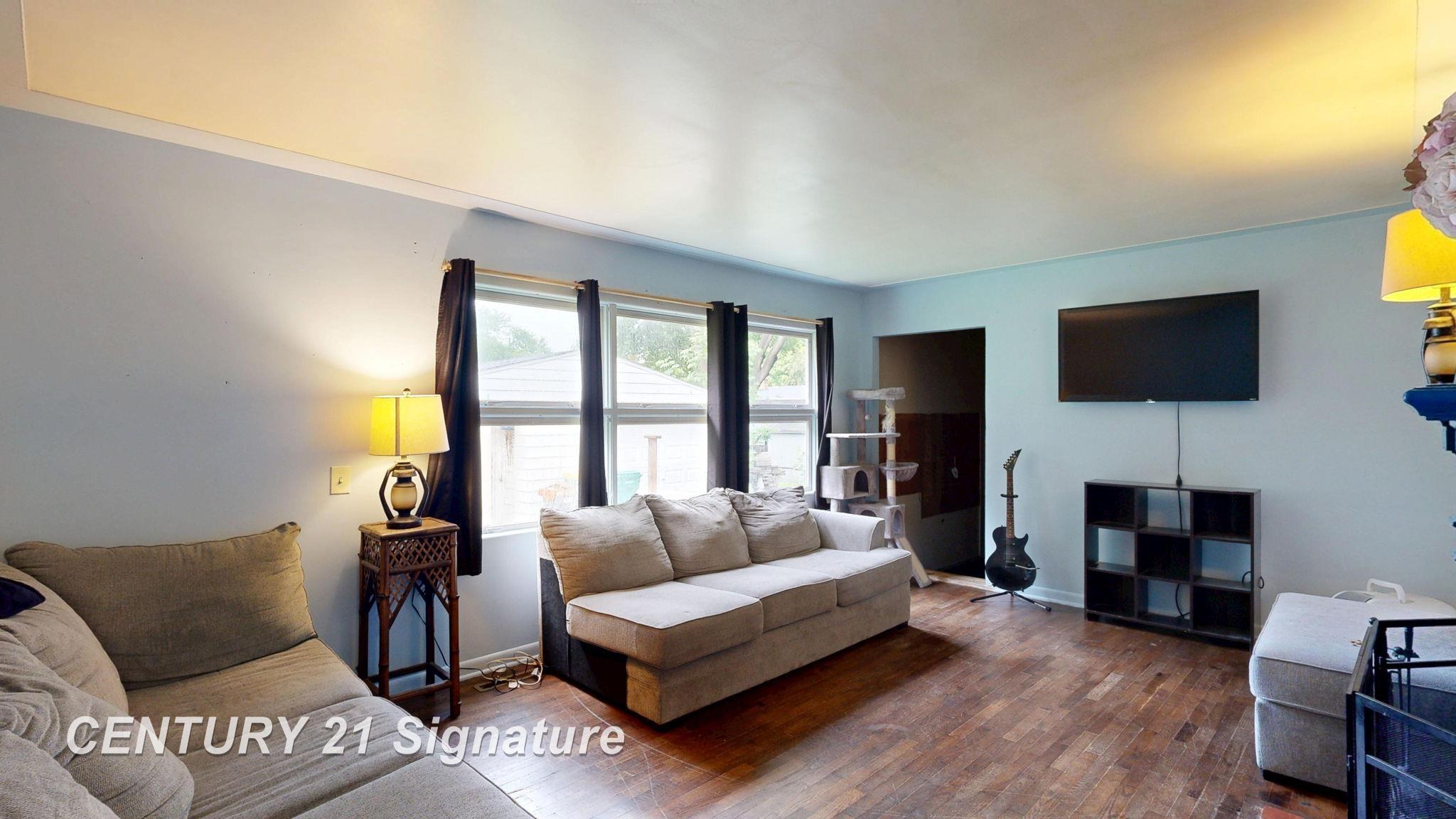 Homes for sale in Flushing, MI | 433 Crestview St, Flushing, MI 48433 | MLS# 50181425