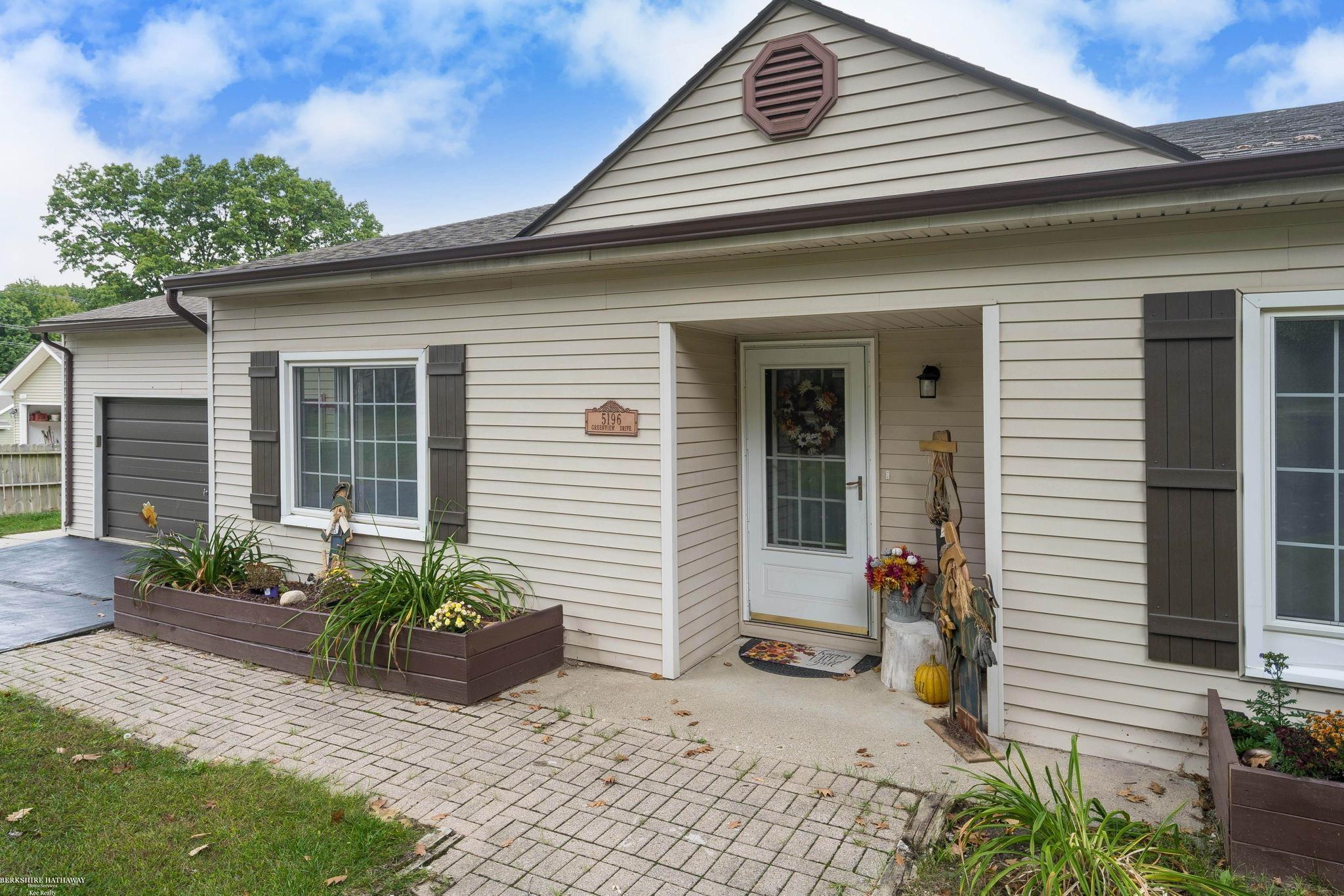 Homes for sale in Clarkston, MI | 5196 Greenview Dr, Clarkston, MI 48348 | MLS# 50181483