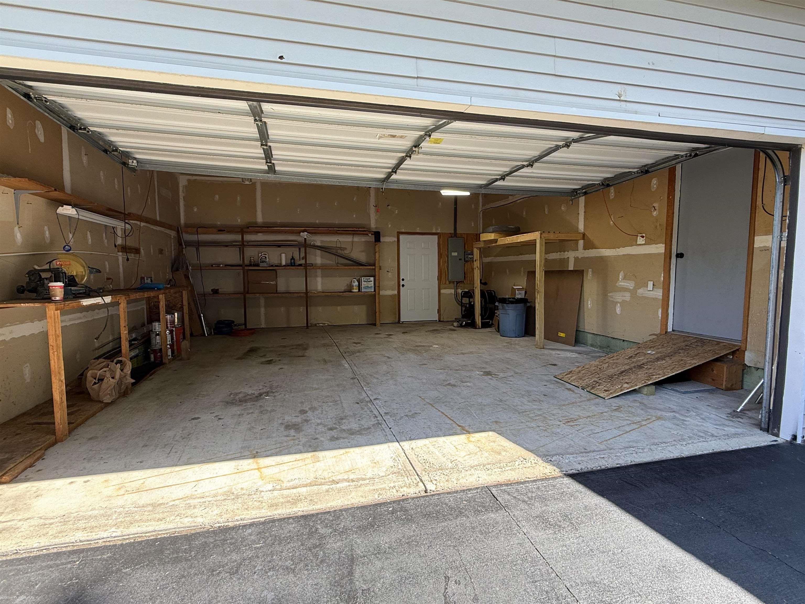 Homes for sale in Clarkston, MI | 5196 Greenview Dr, Clarkston, MI 48348 | MLS# 50181483