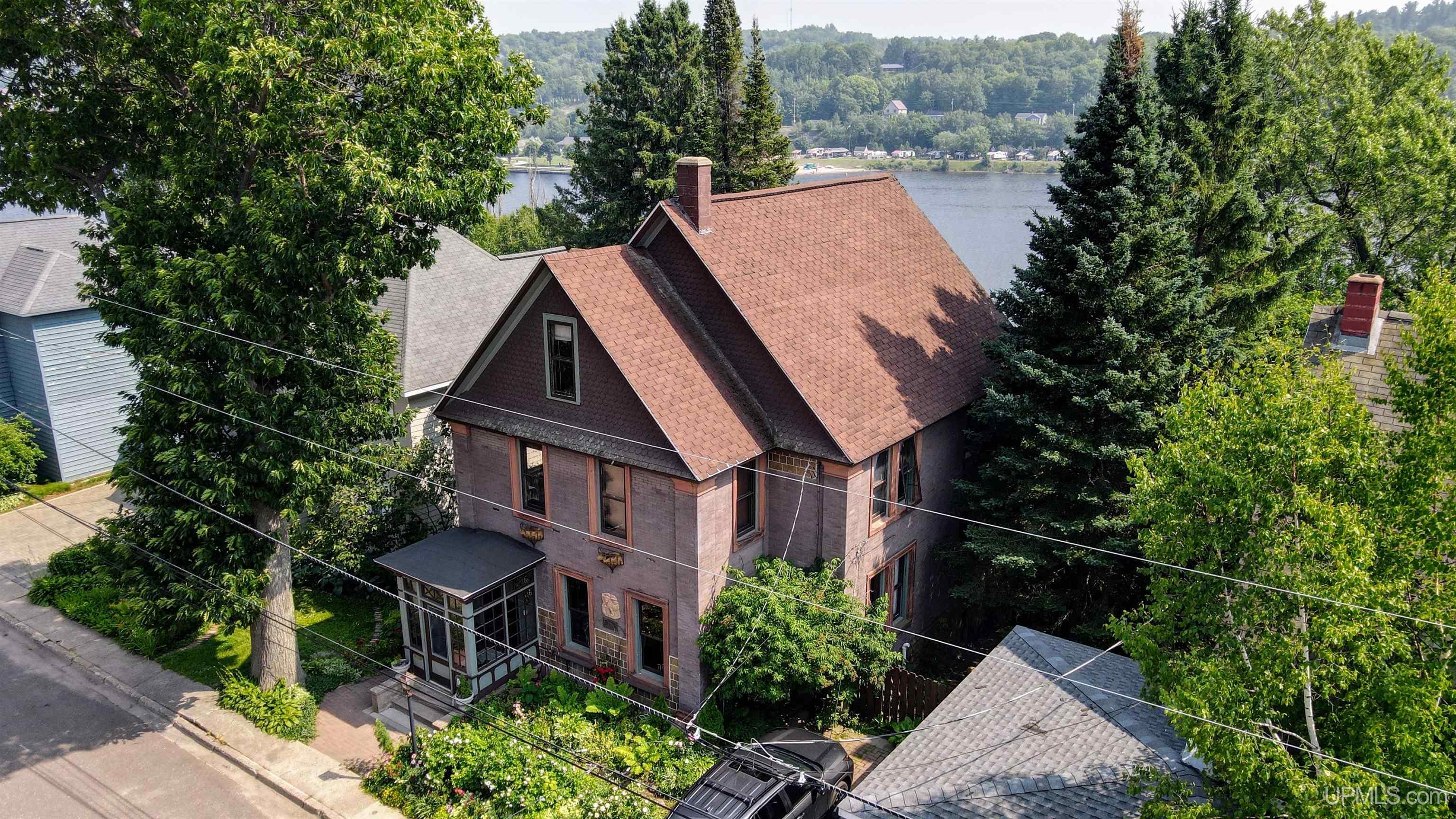 Homes for sale in Hancock, MI | 624 Lake Ave, Hancock, MI 49930 | MLS# 50181544