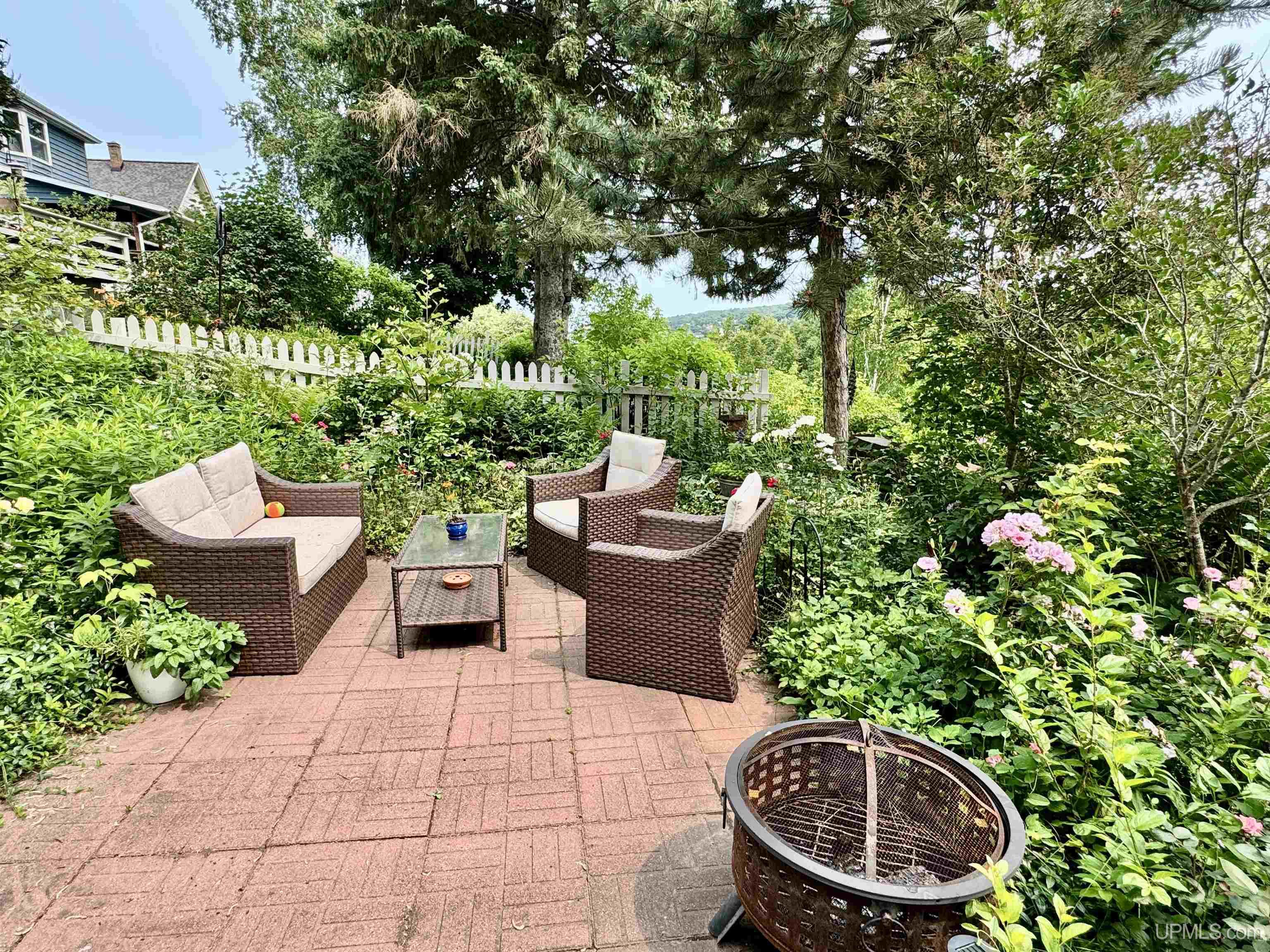 Homes for sale in Hancock, MI | 624 Lake Ave, Hancock, MI 49930 | MLS# 50181544