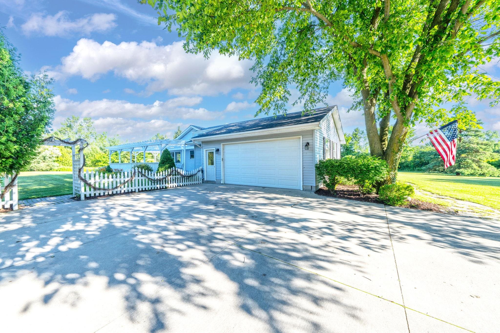 Homes for sale in Cottrellville, MI | 6298 Marsh Rd, Cottrellville, MI 48039 | MLS# 50182528